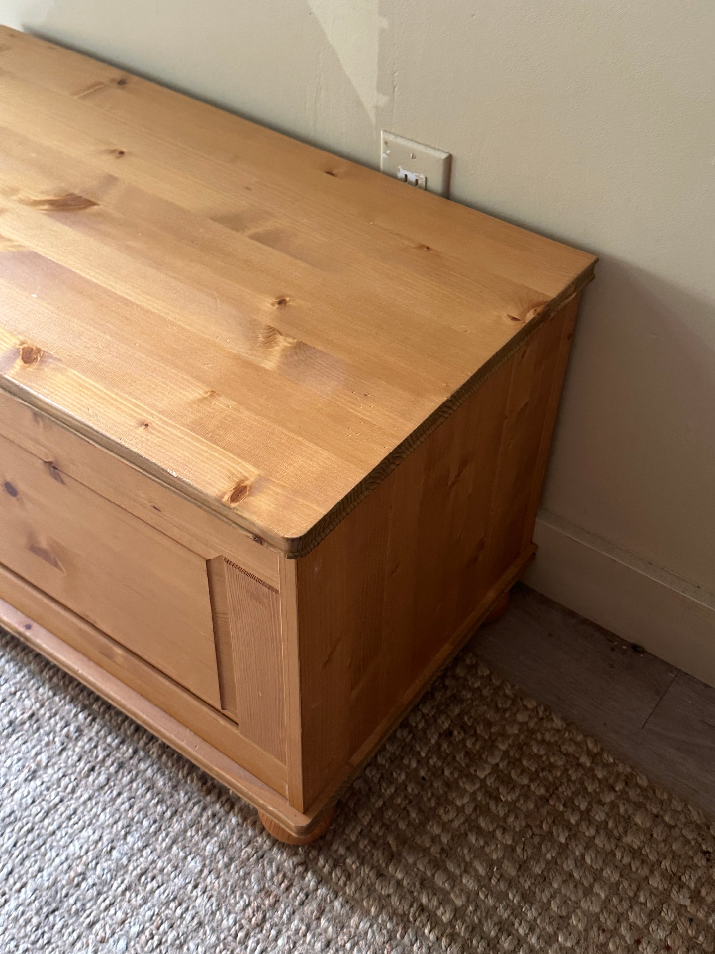 Pine chest