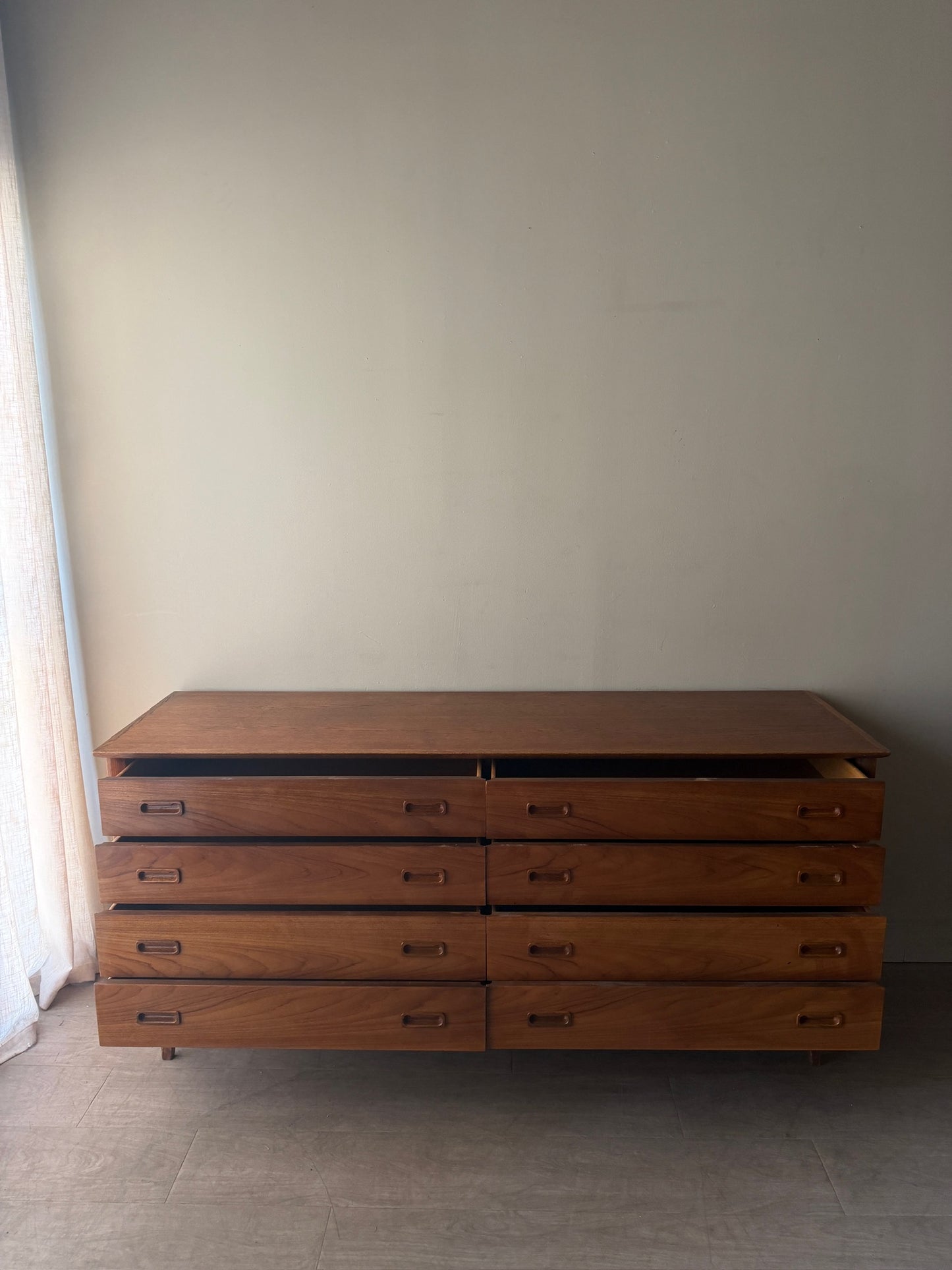 Walnut 8 drawer dresser