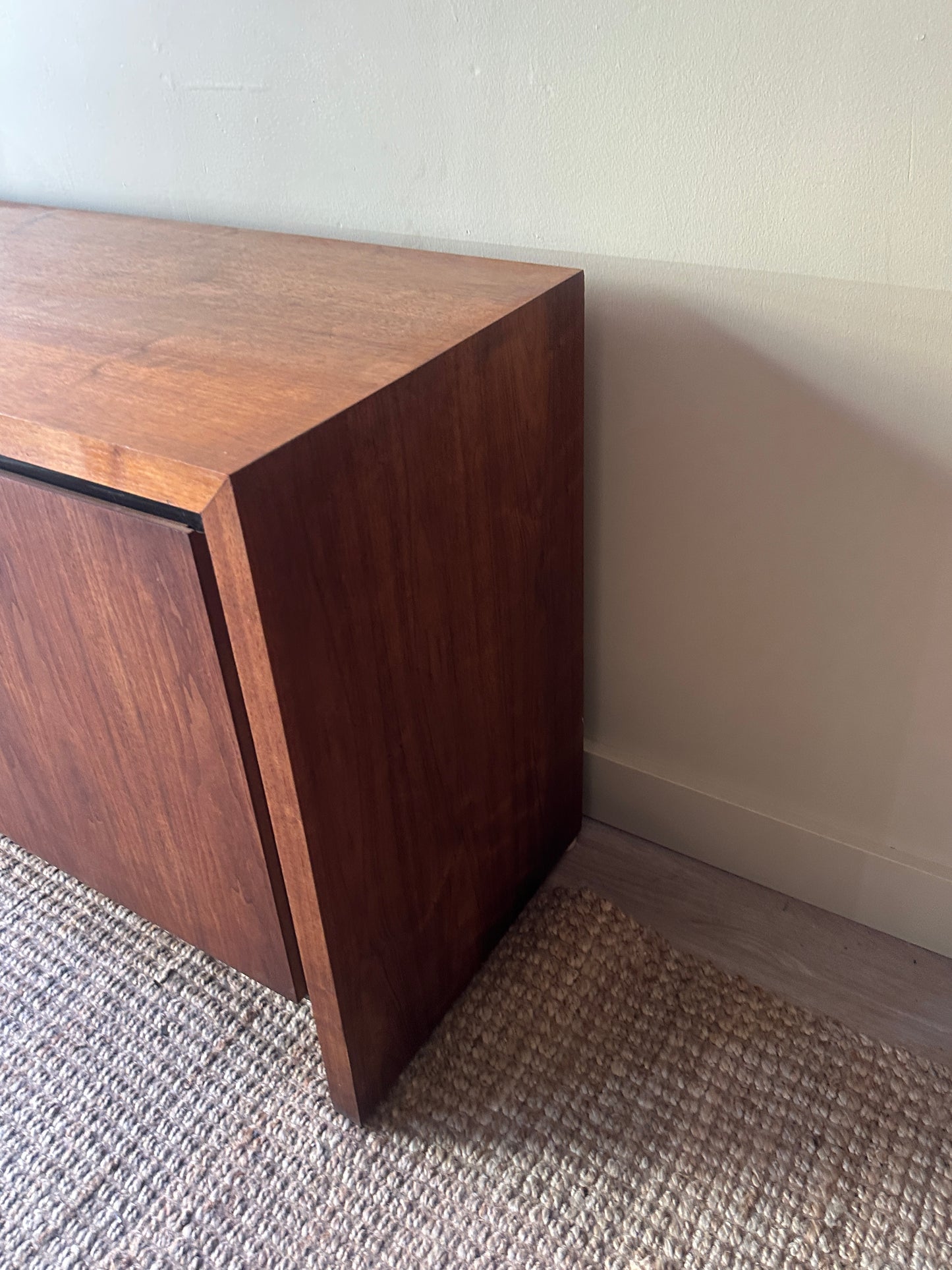 Dillingham credenza
