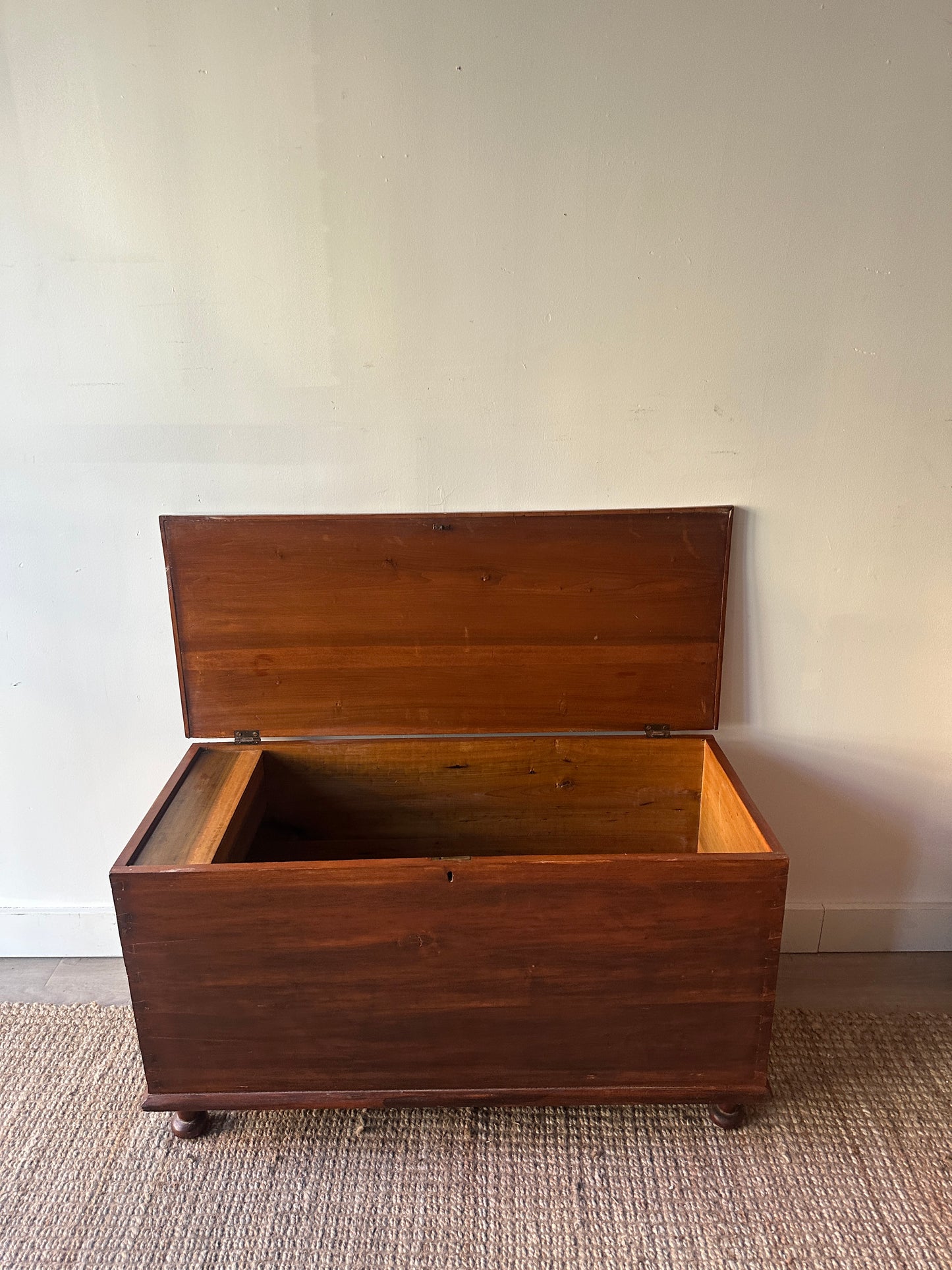 Pine chest