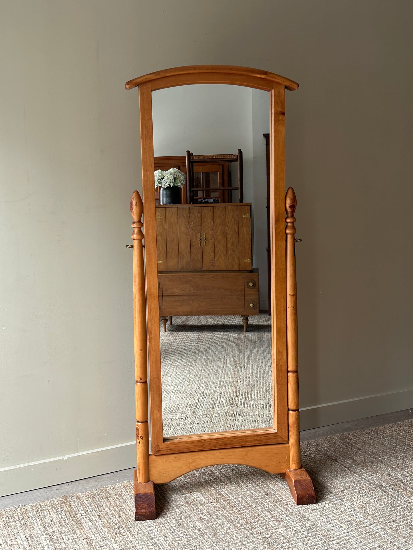 Pine Cheval mirror