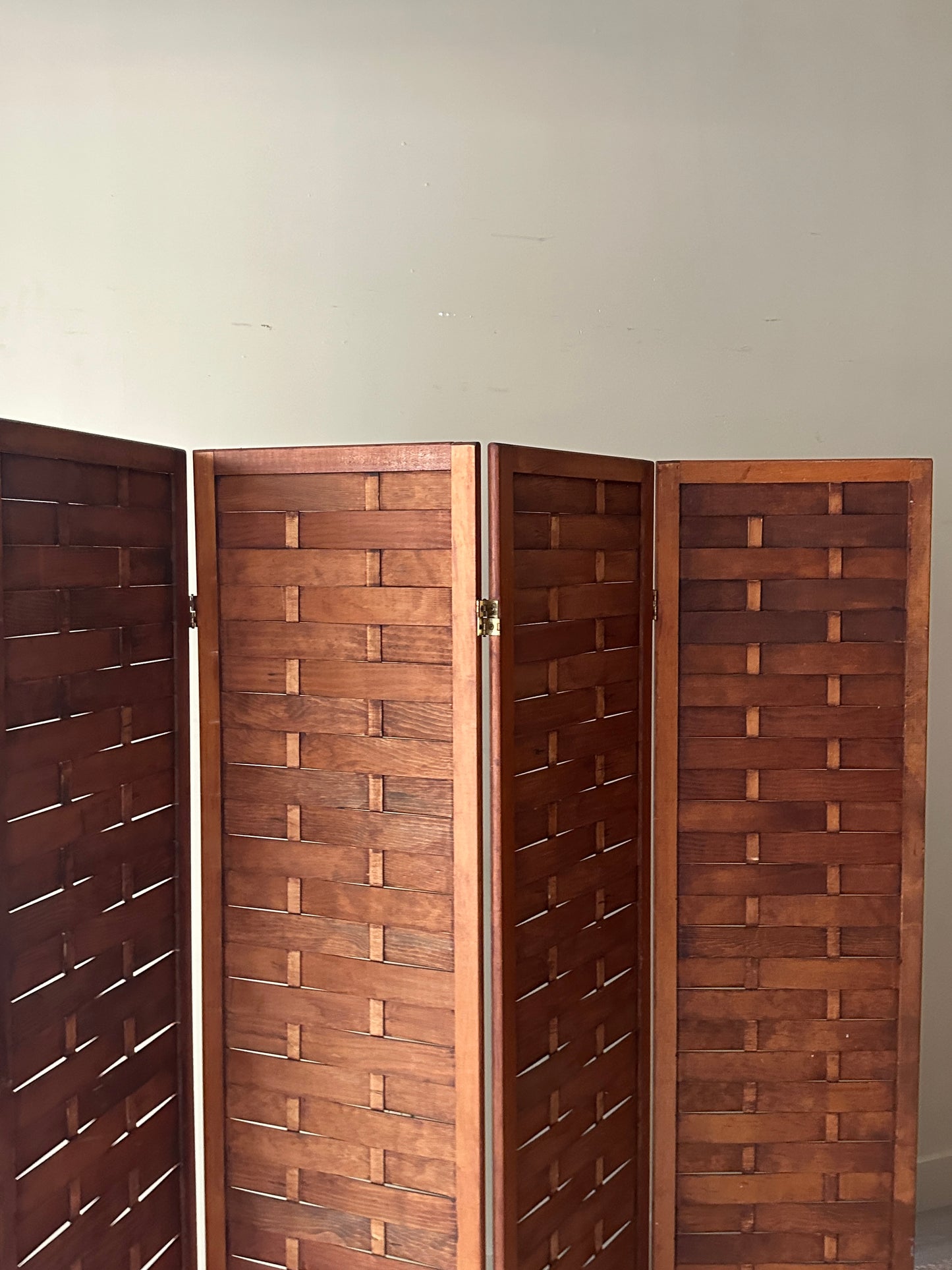 Room divider