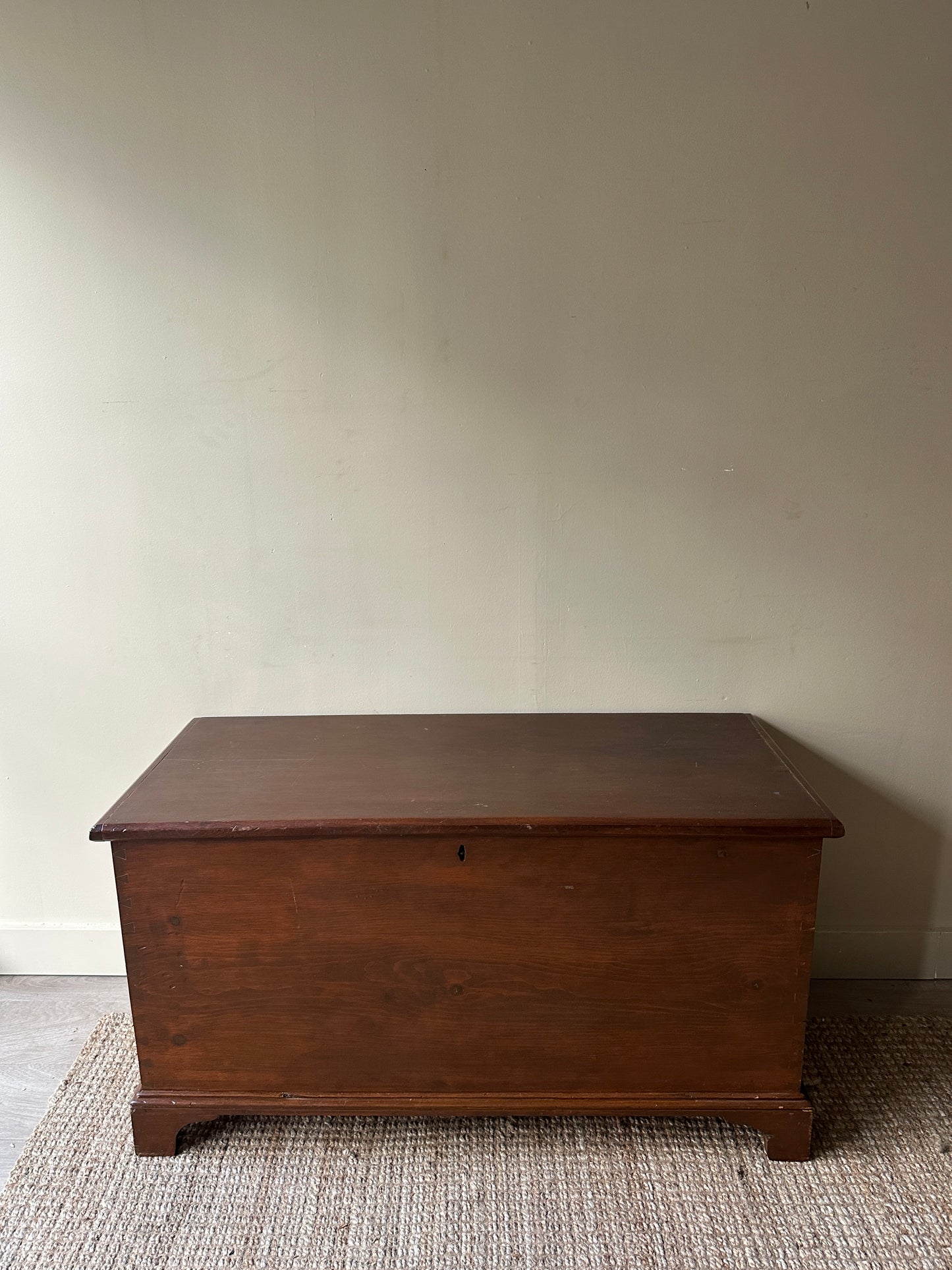 Pine chest