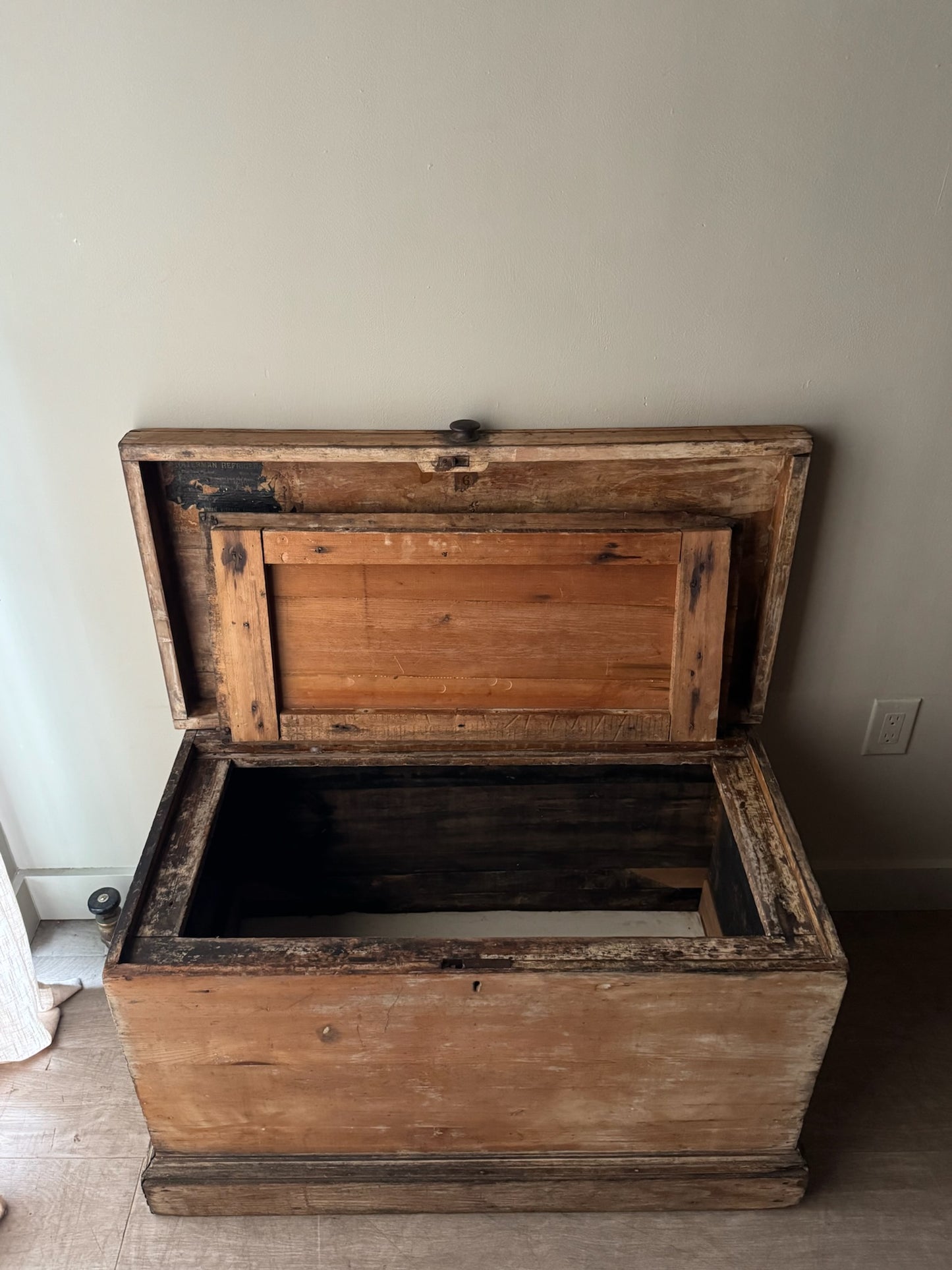 Pine chest