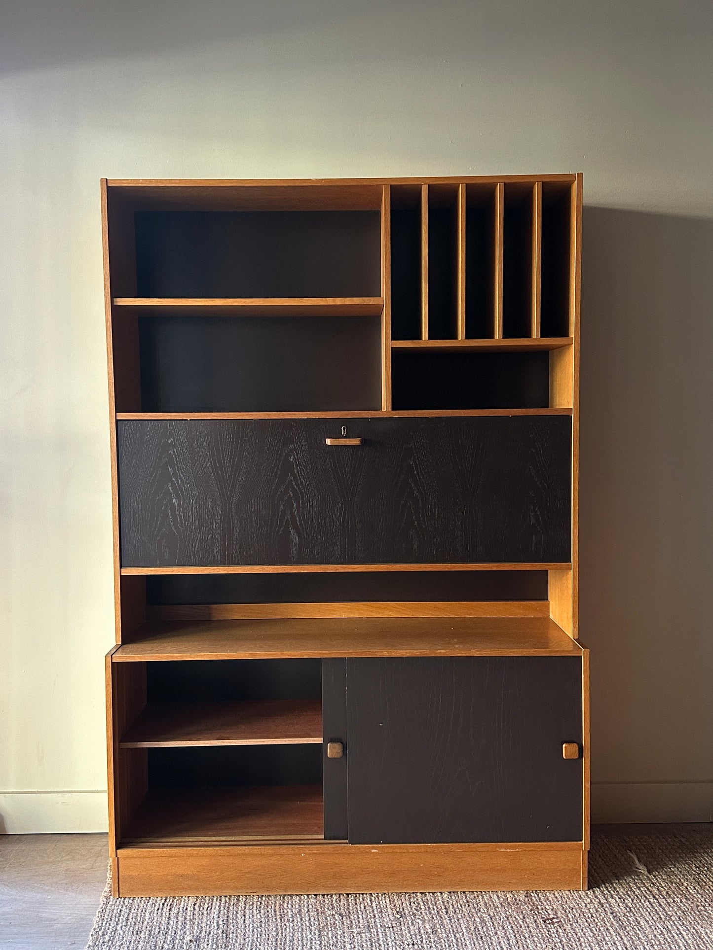 Danish two piece hutch