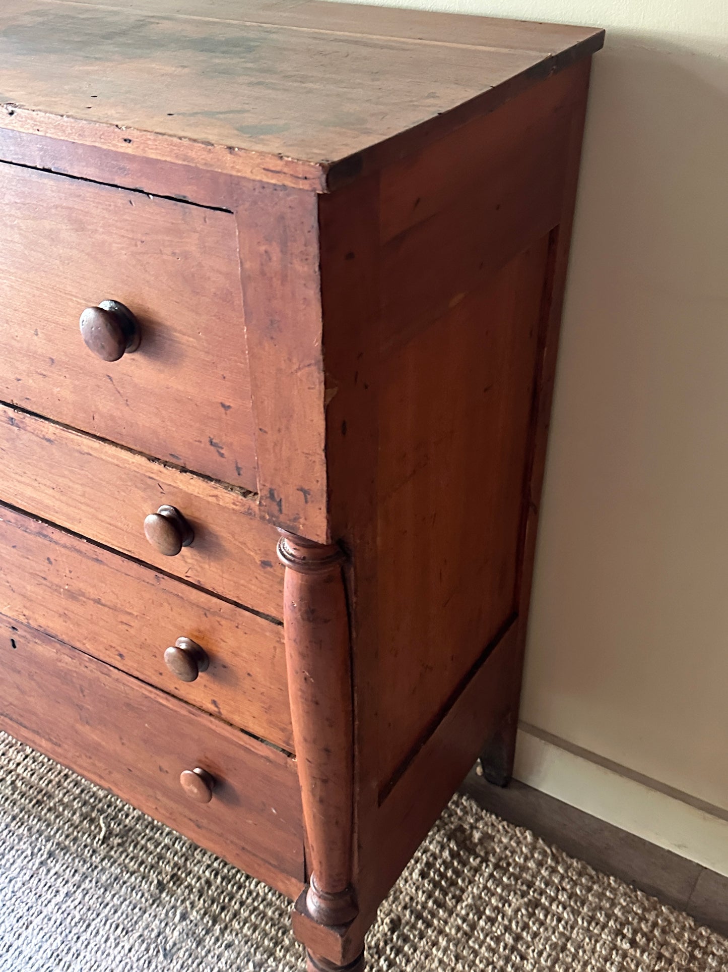 Pine dresser