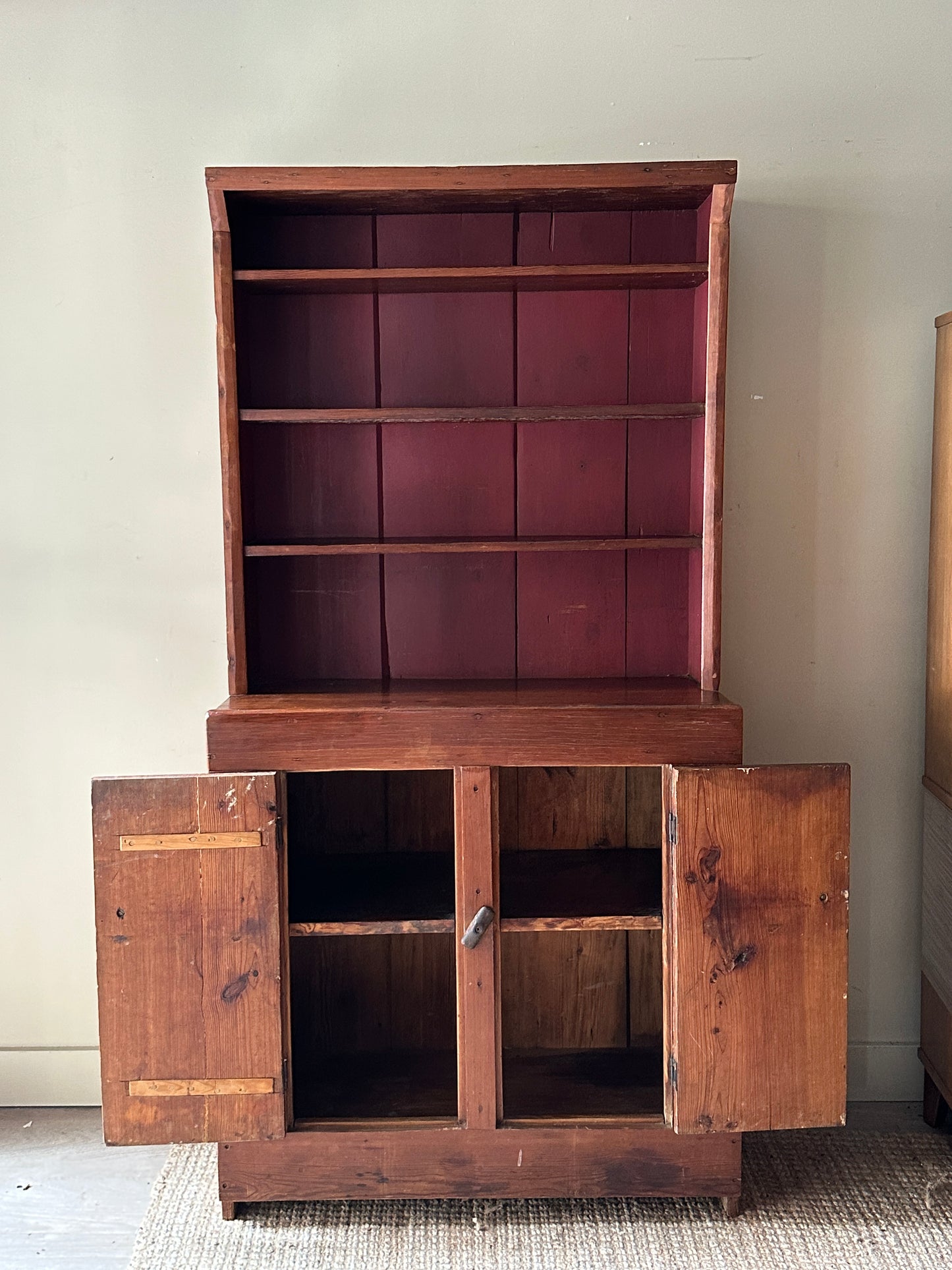 Pine step back hutch