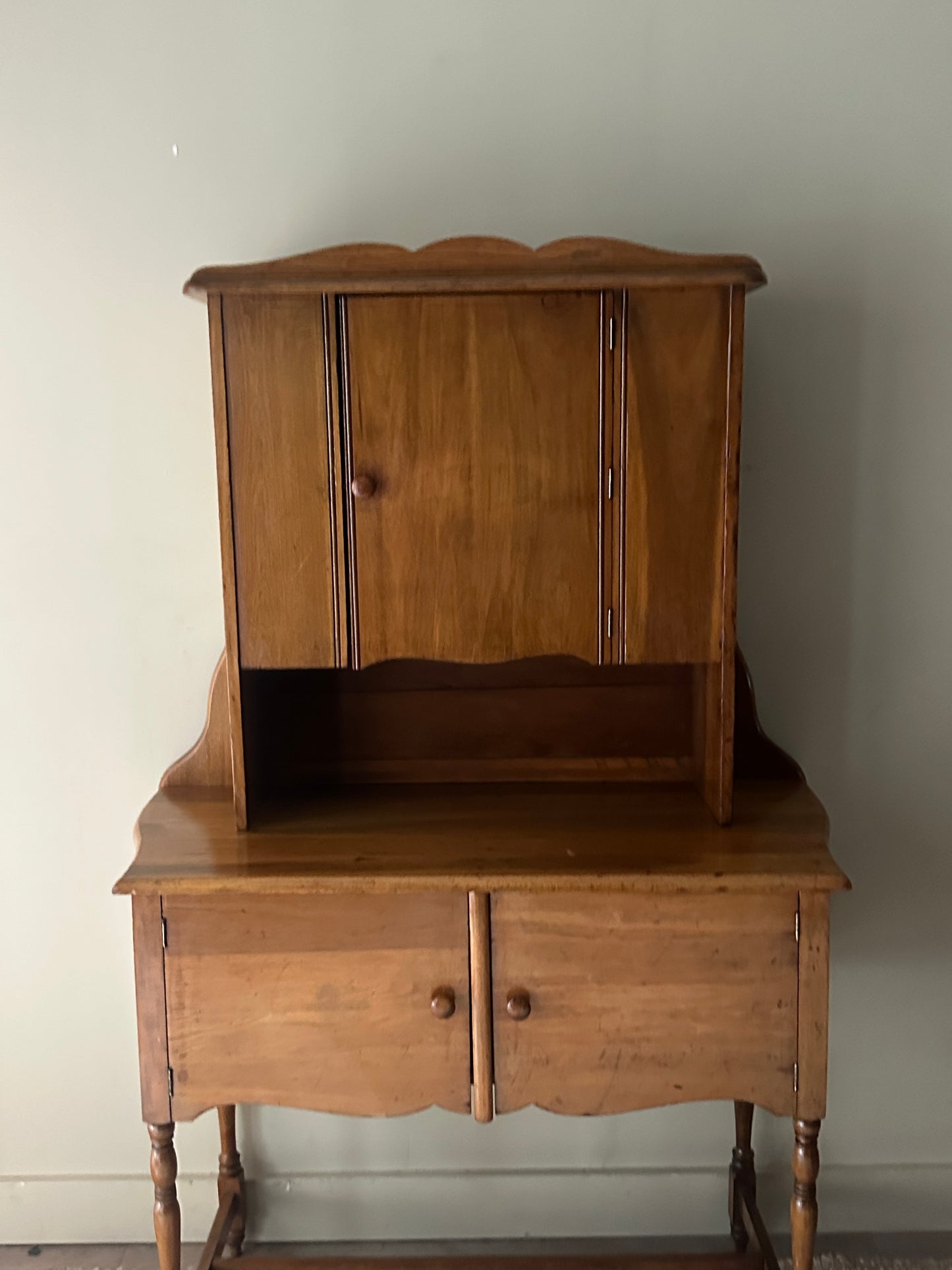 Pine Hutch