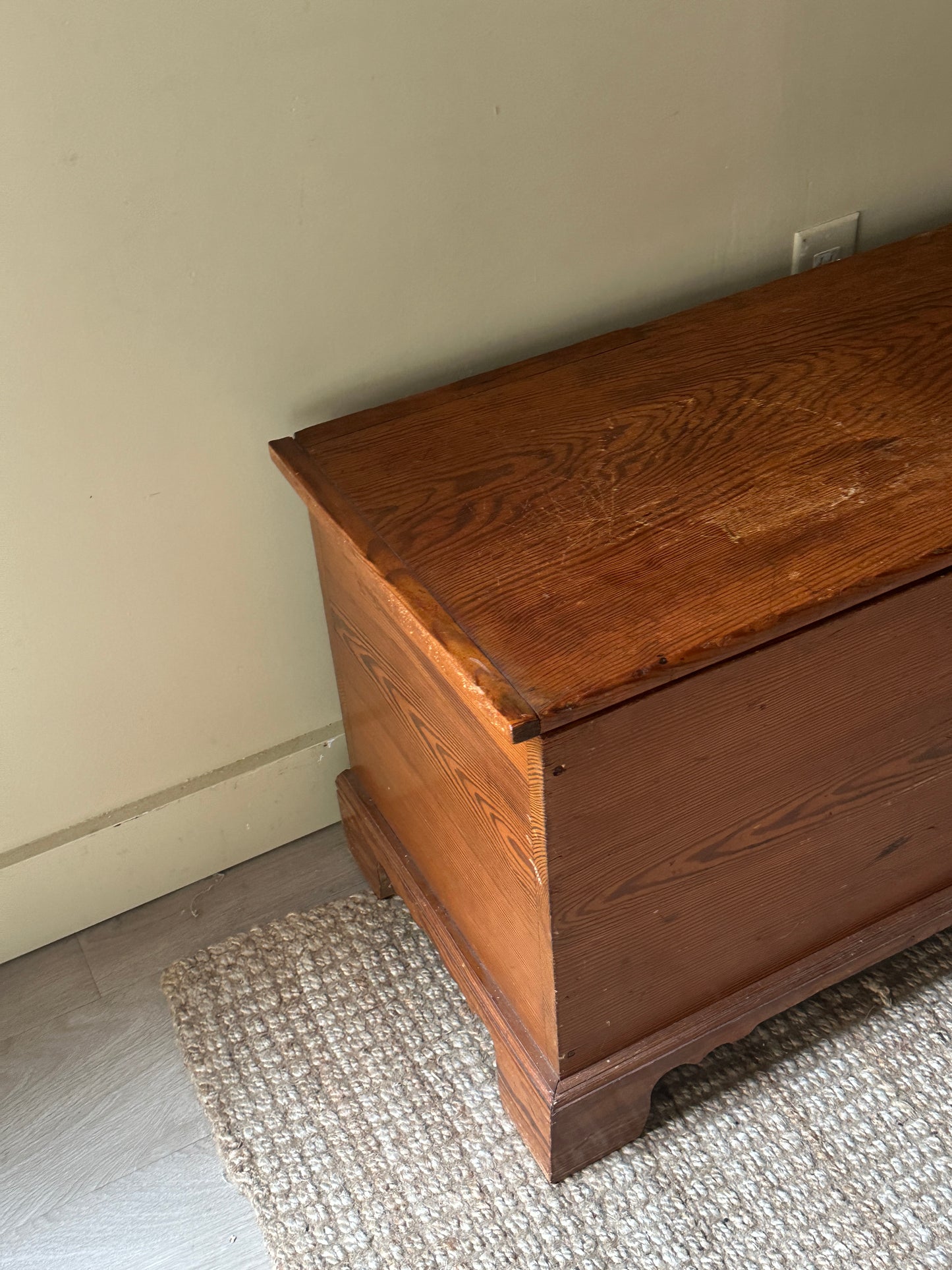 Pine chest