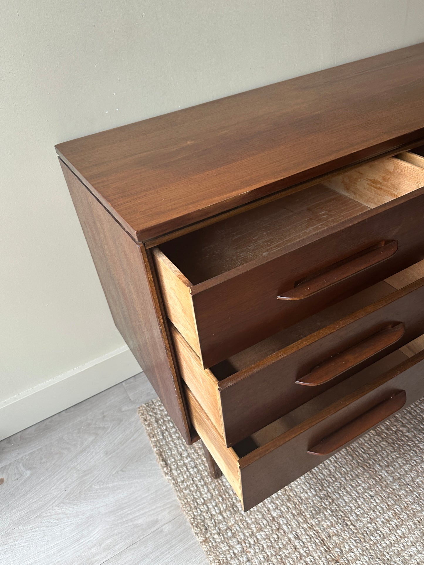 Walnut nine drawer dresser