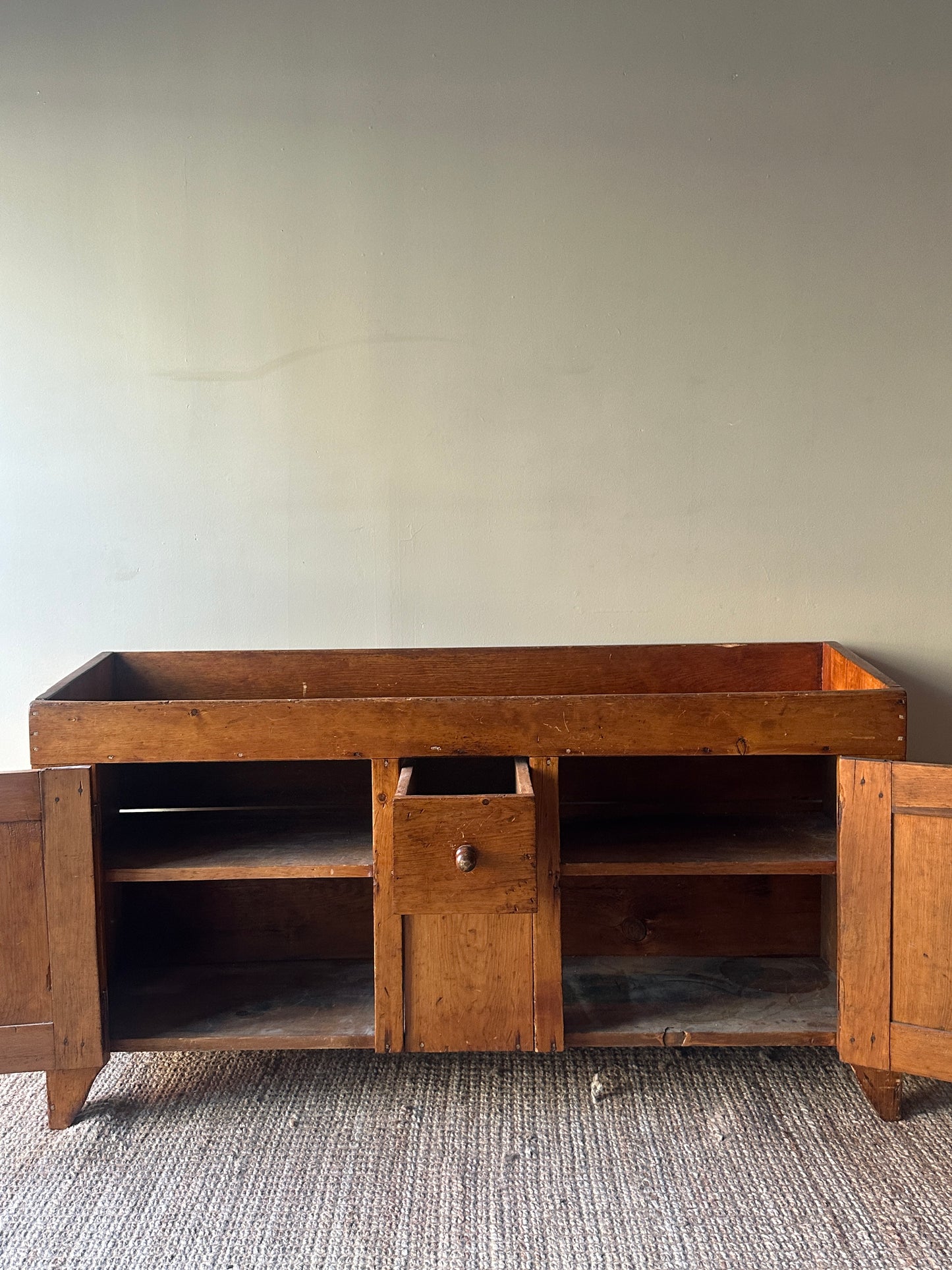 Farmhouse dry sink