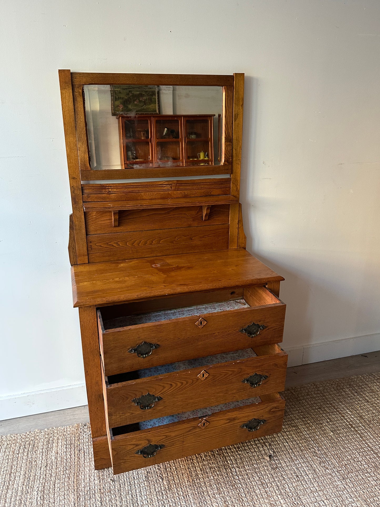 Pine dresser with mirror
