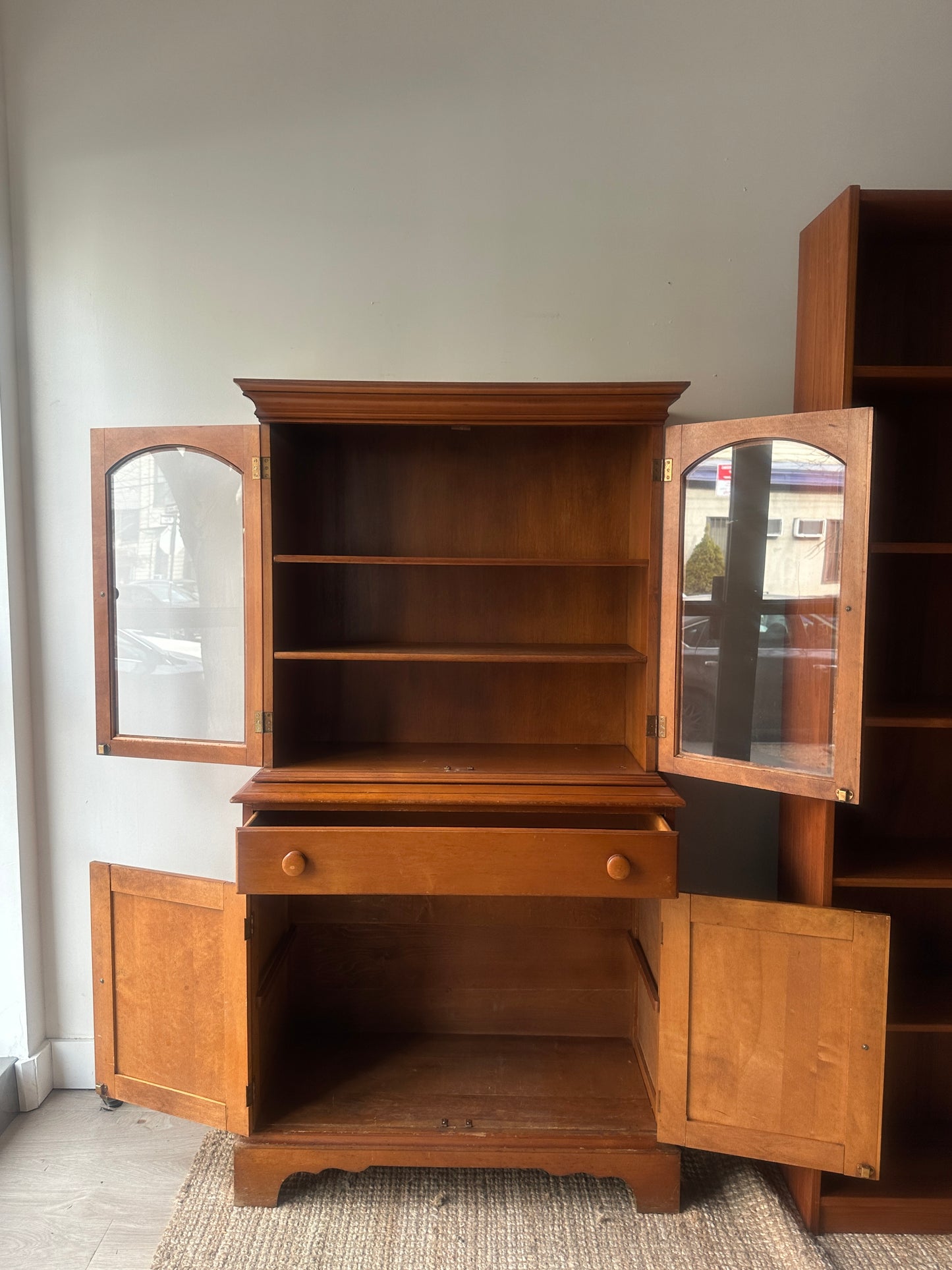 Maple hutch