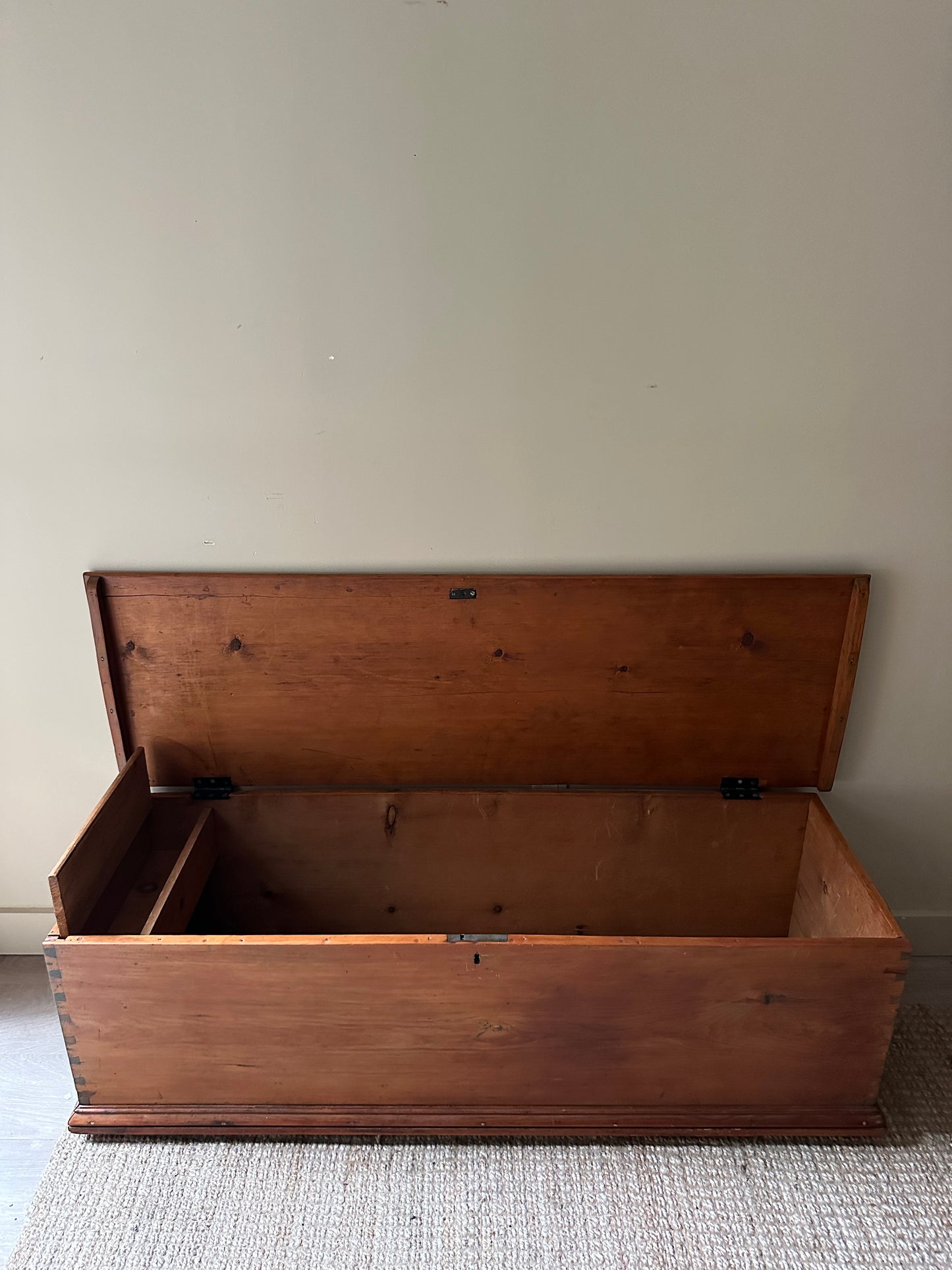 Pine chest/bench