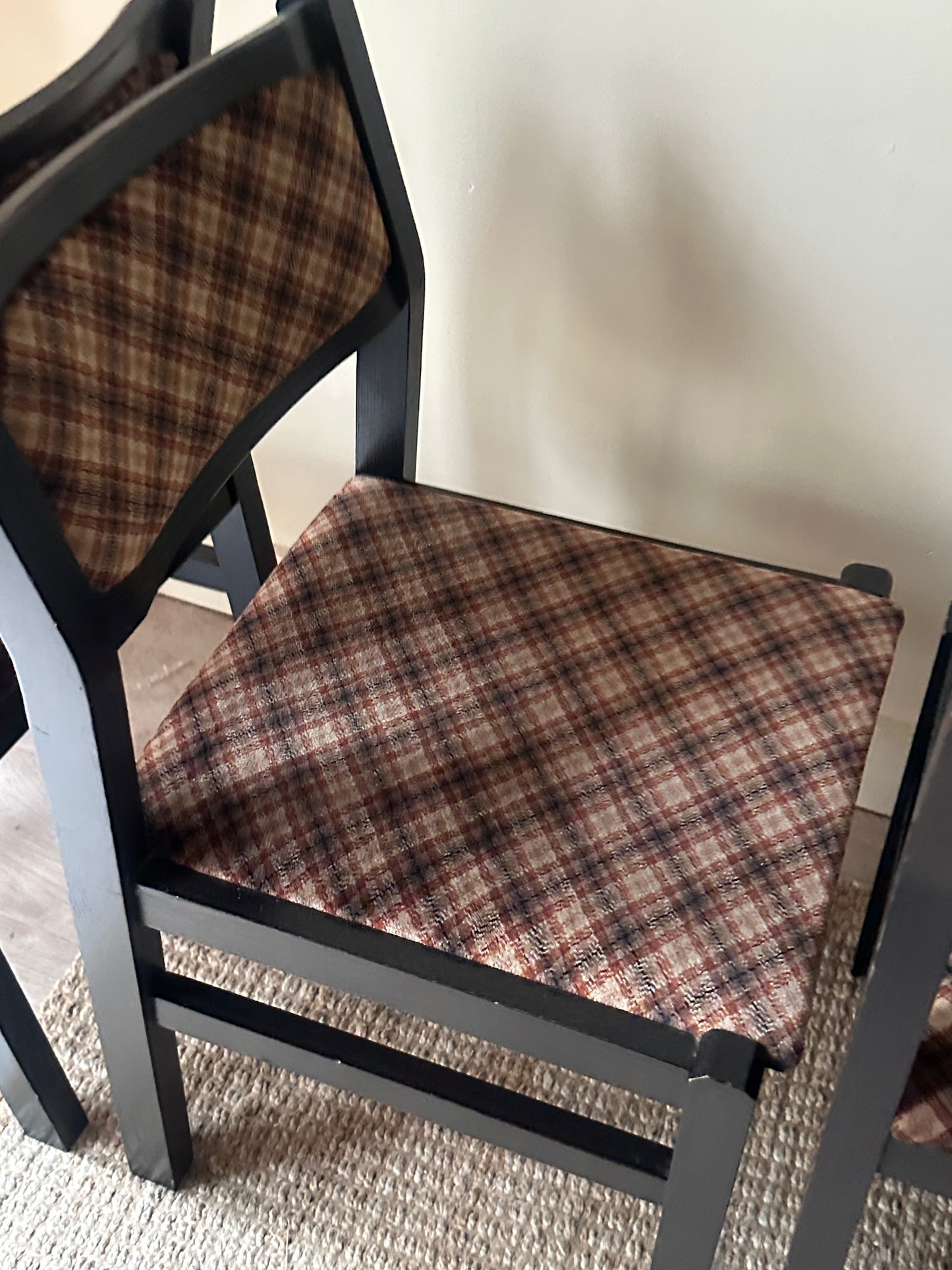 6 upholstered dining chairs. Sold in pairs.