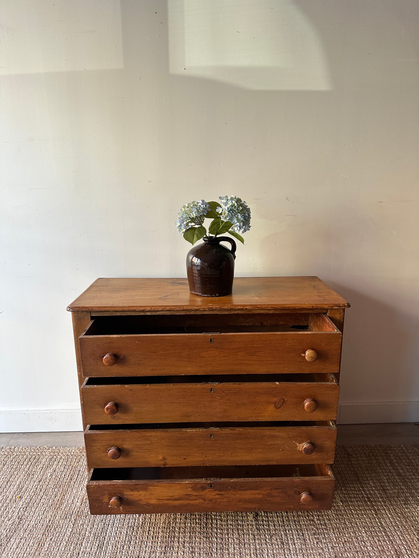 Cottage pine dresser