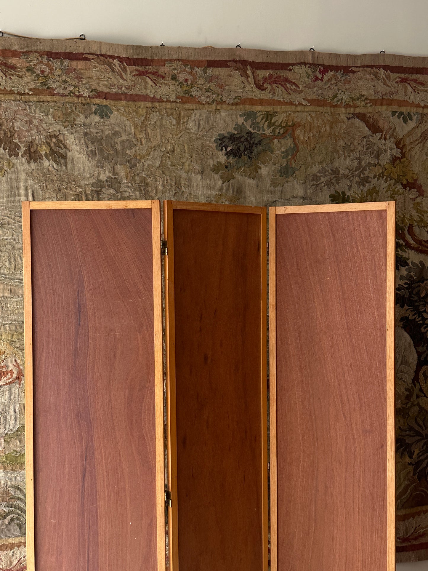 Mixed wood room divider