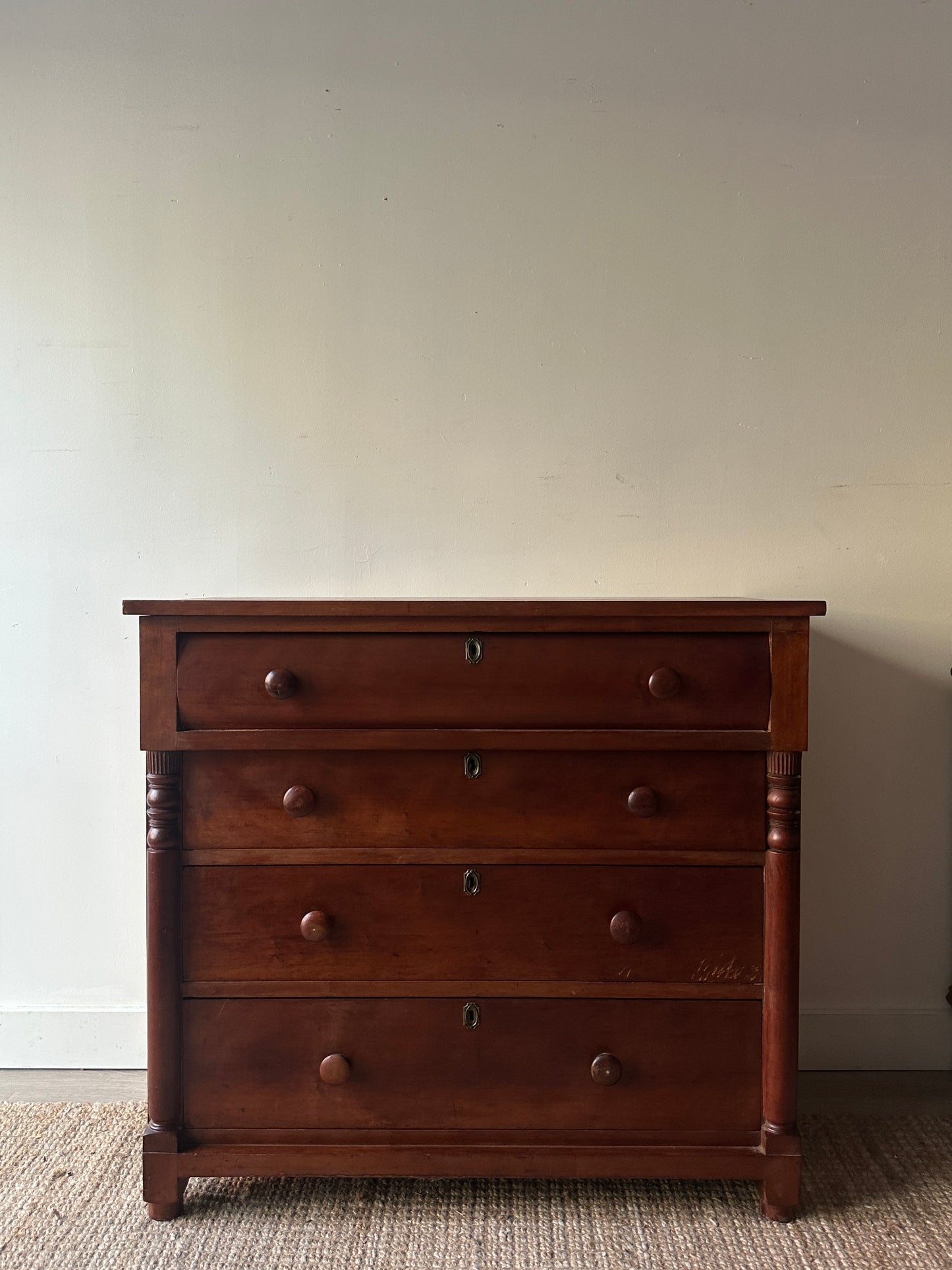 Sheraton dresser