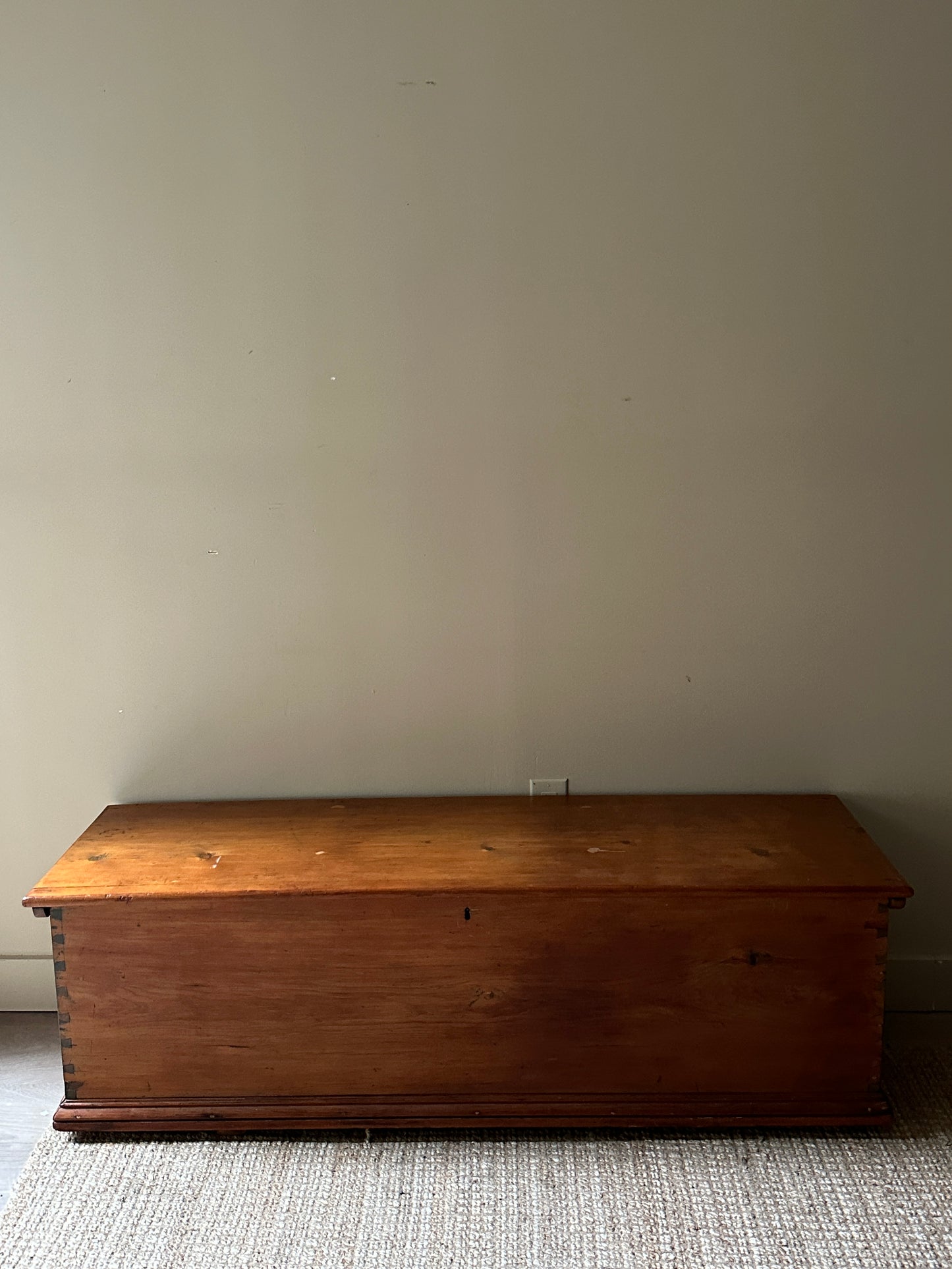 Pine chest/bench