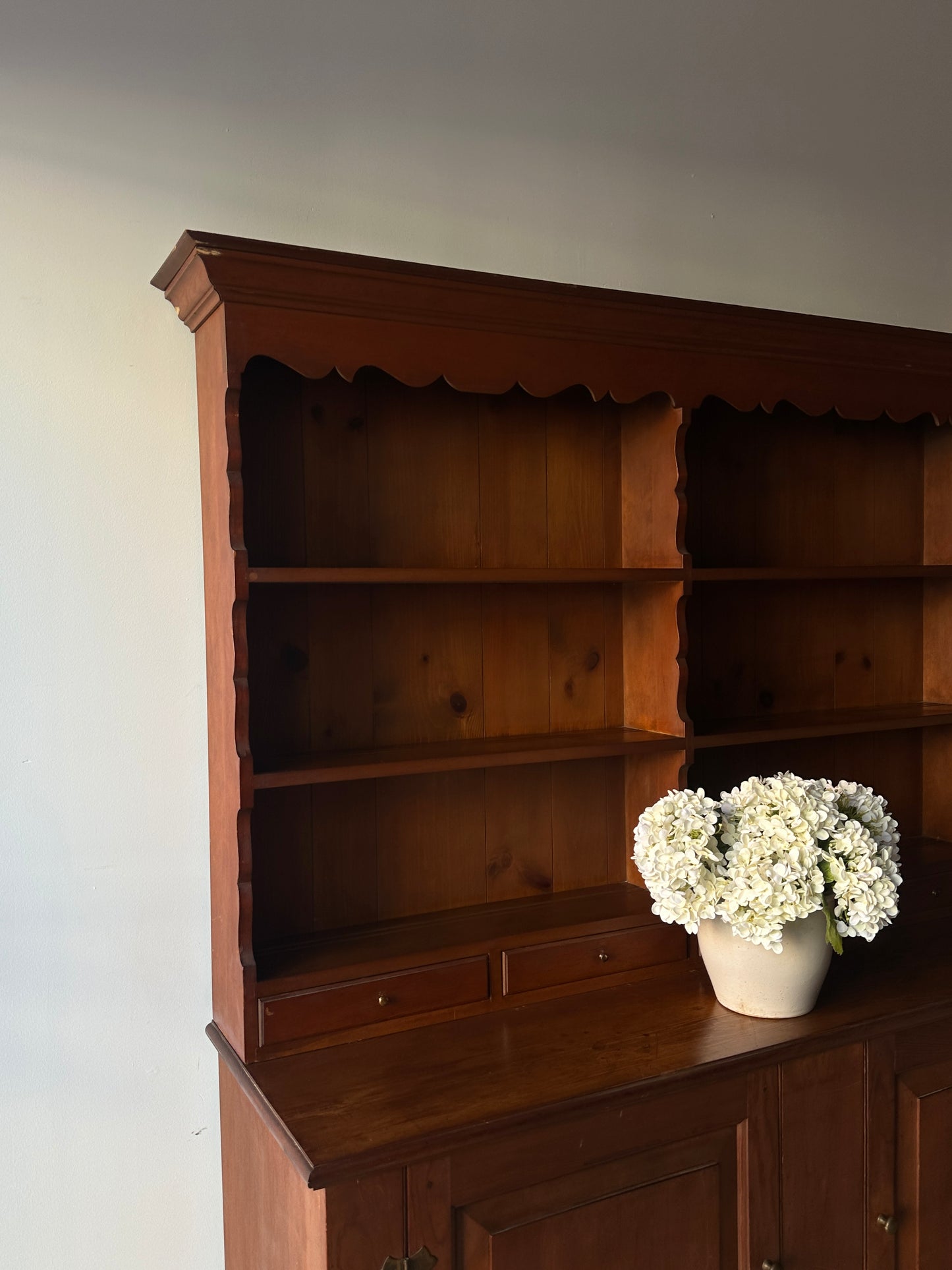 Pine step back hutch