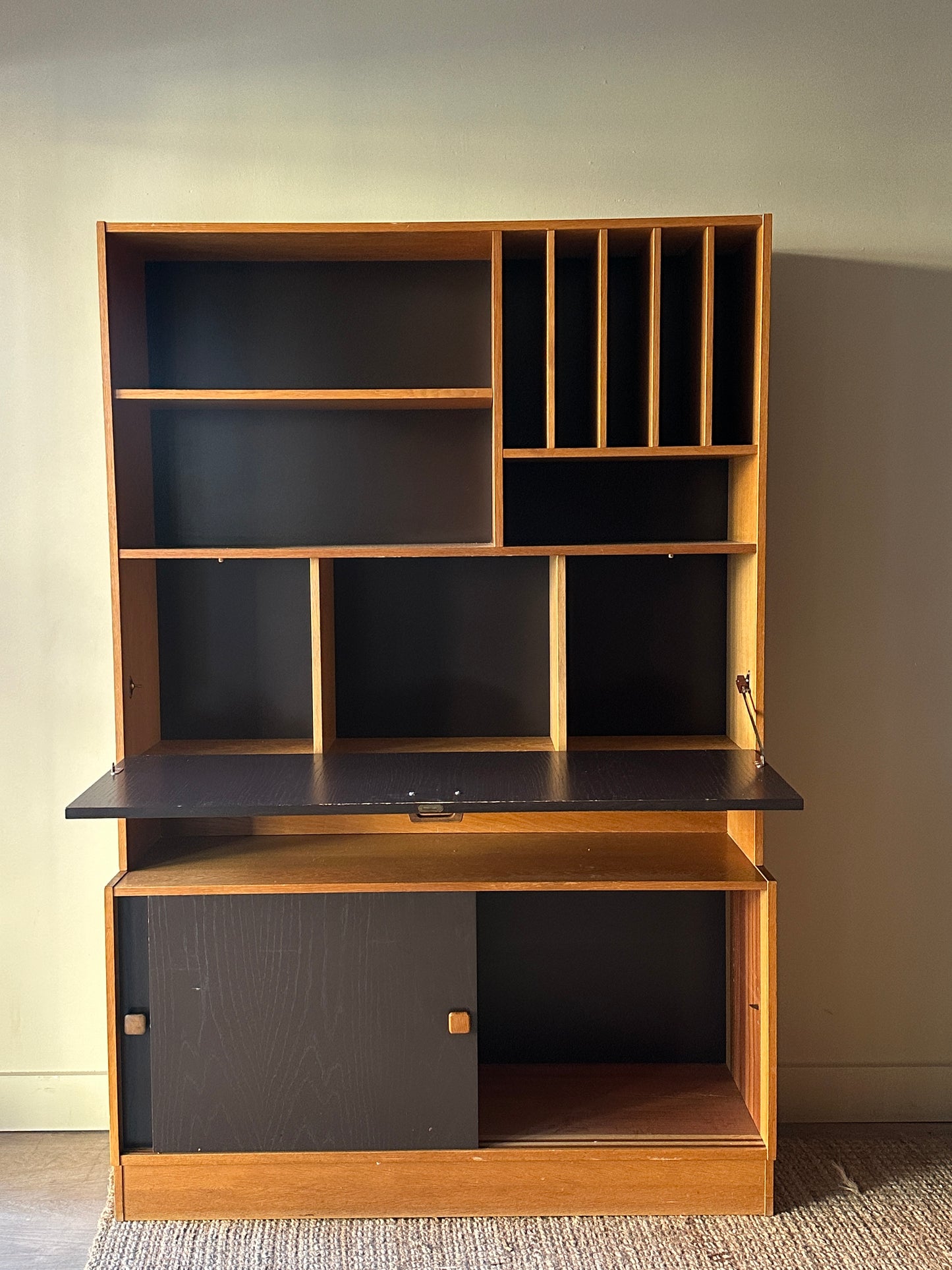 Danish two piece hutch