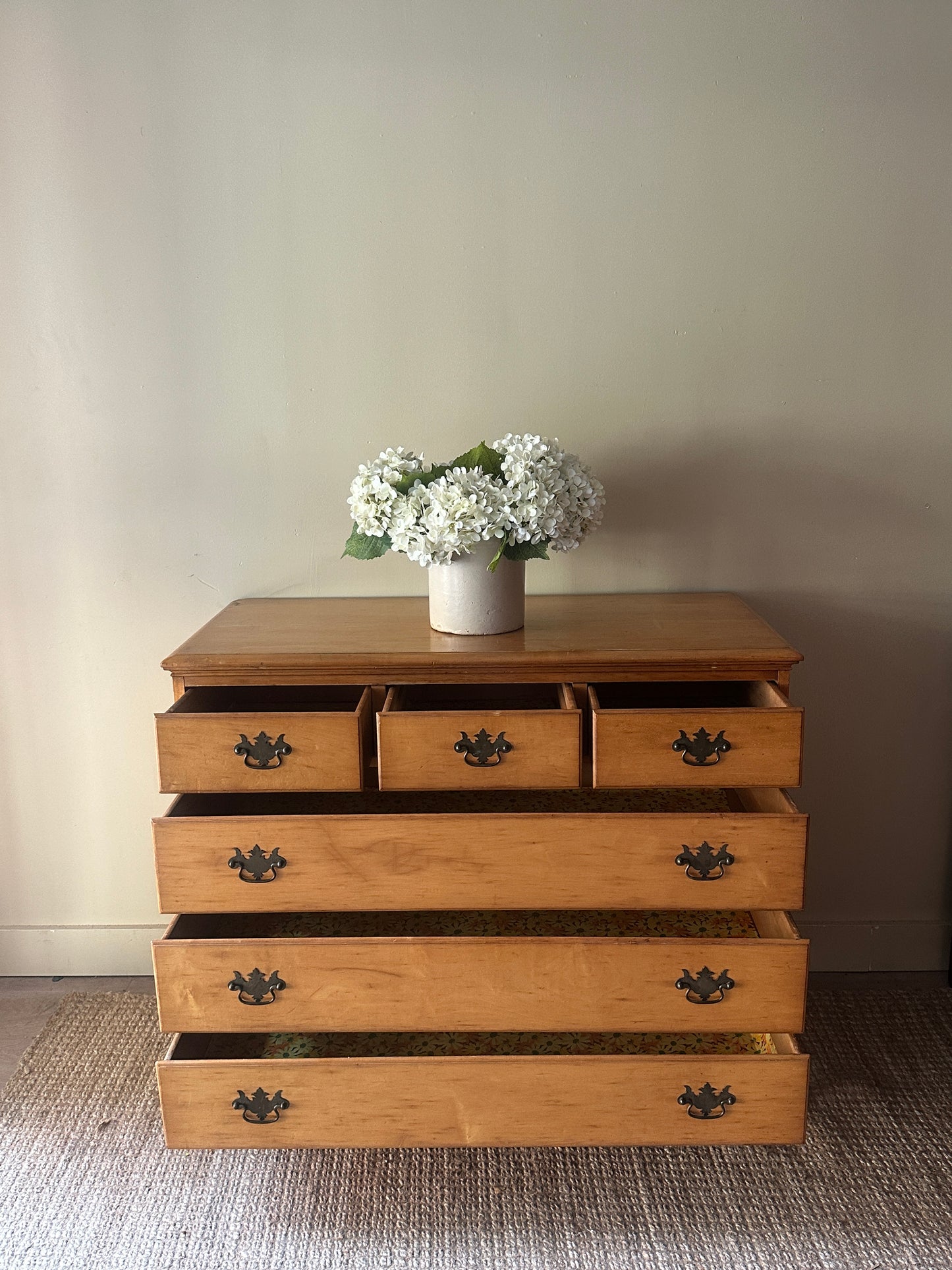 Maple dresser