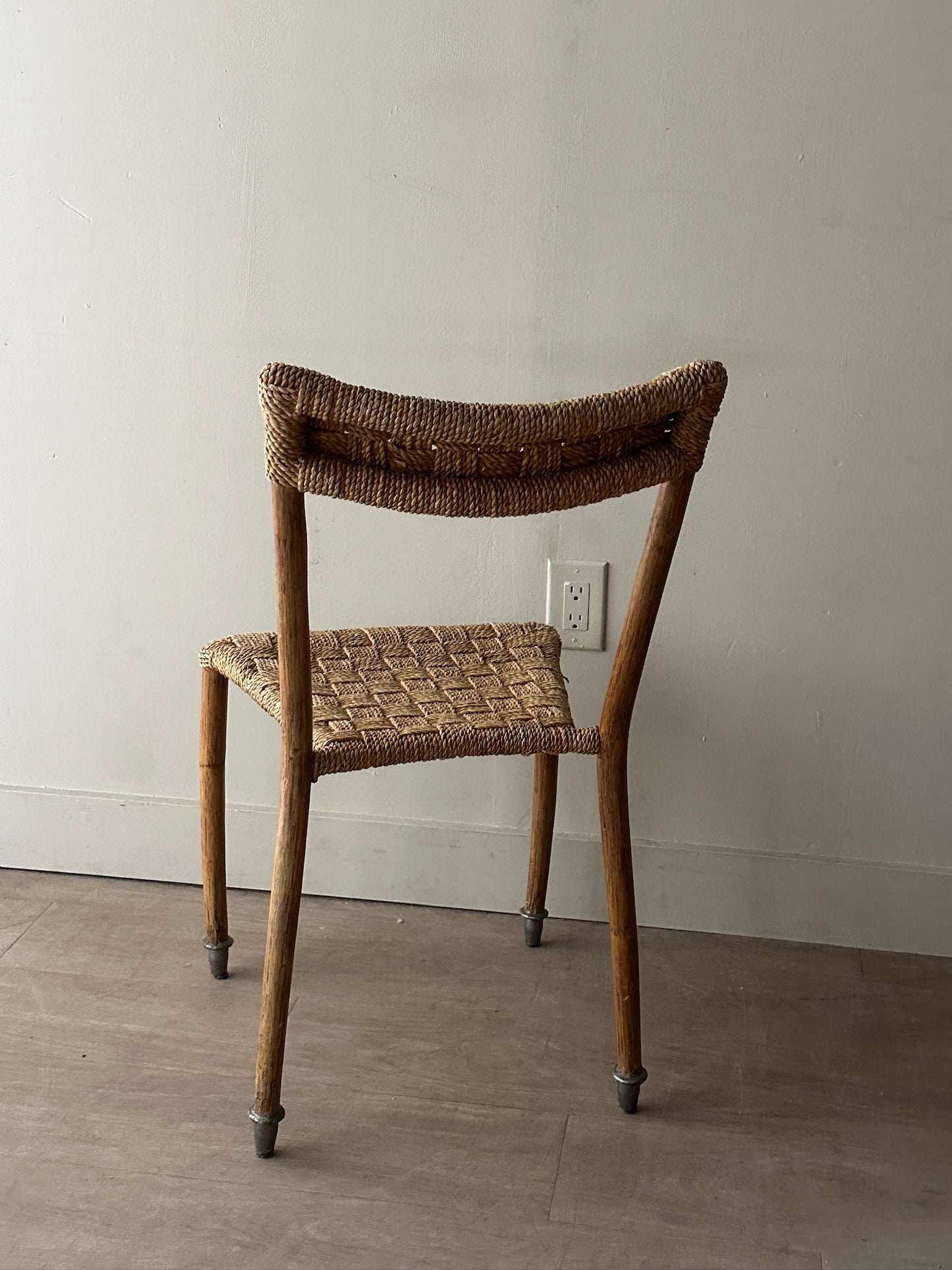 Twisted rope chair
