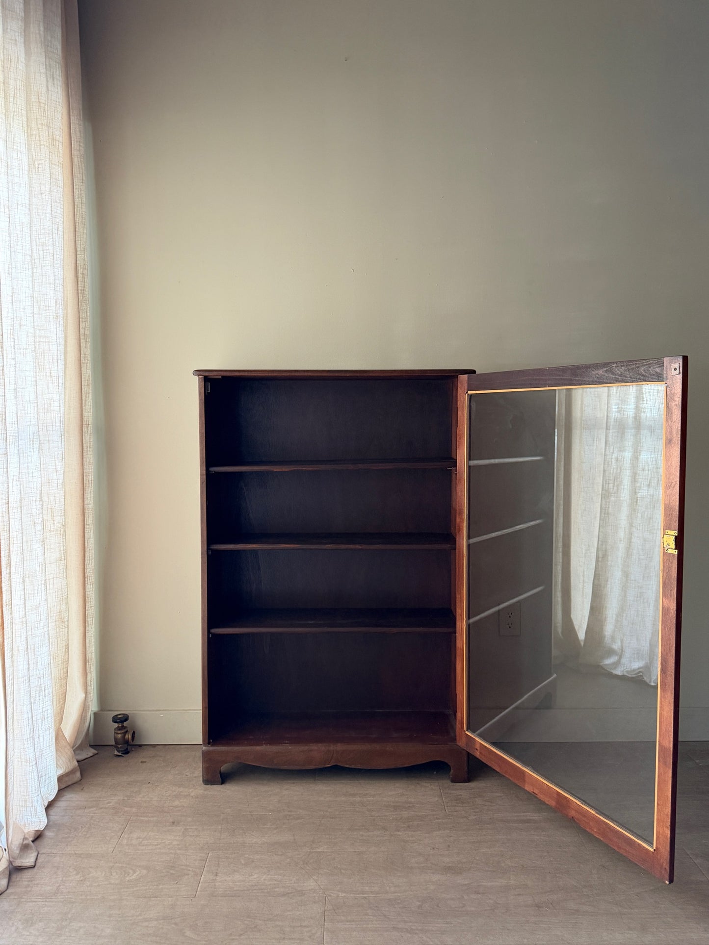 Pine display cabinet