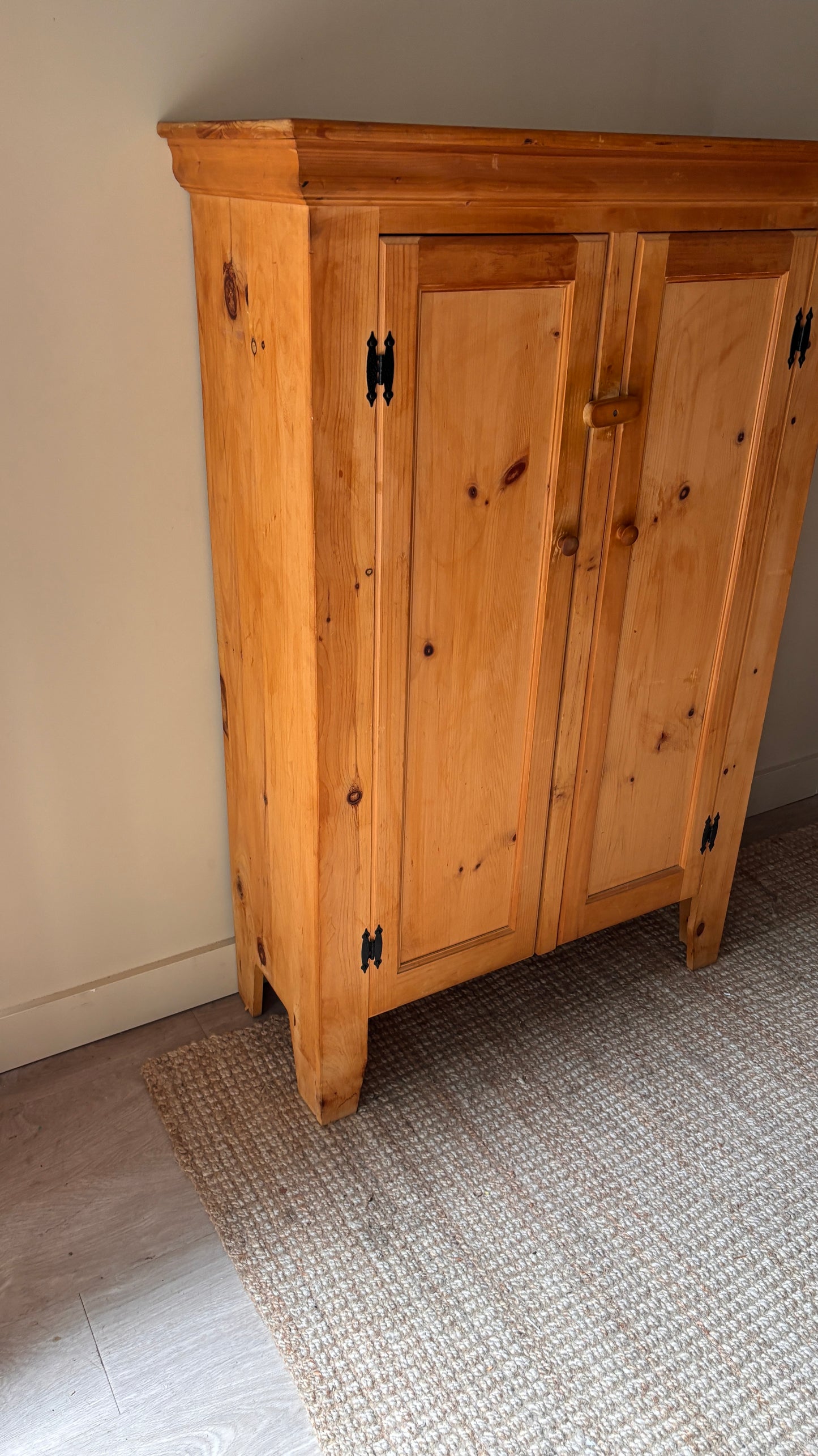 Pine cupboard