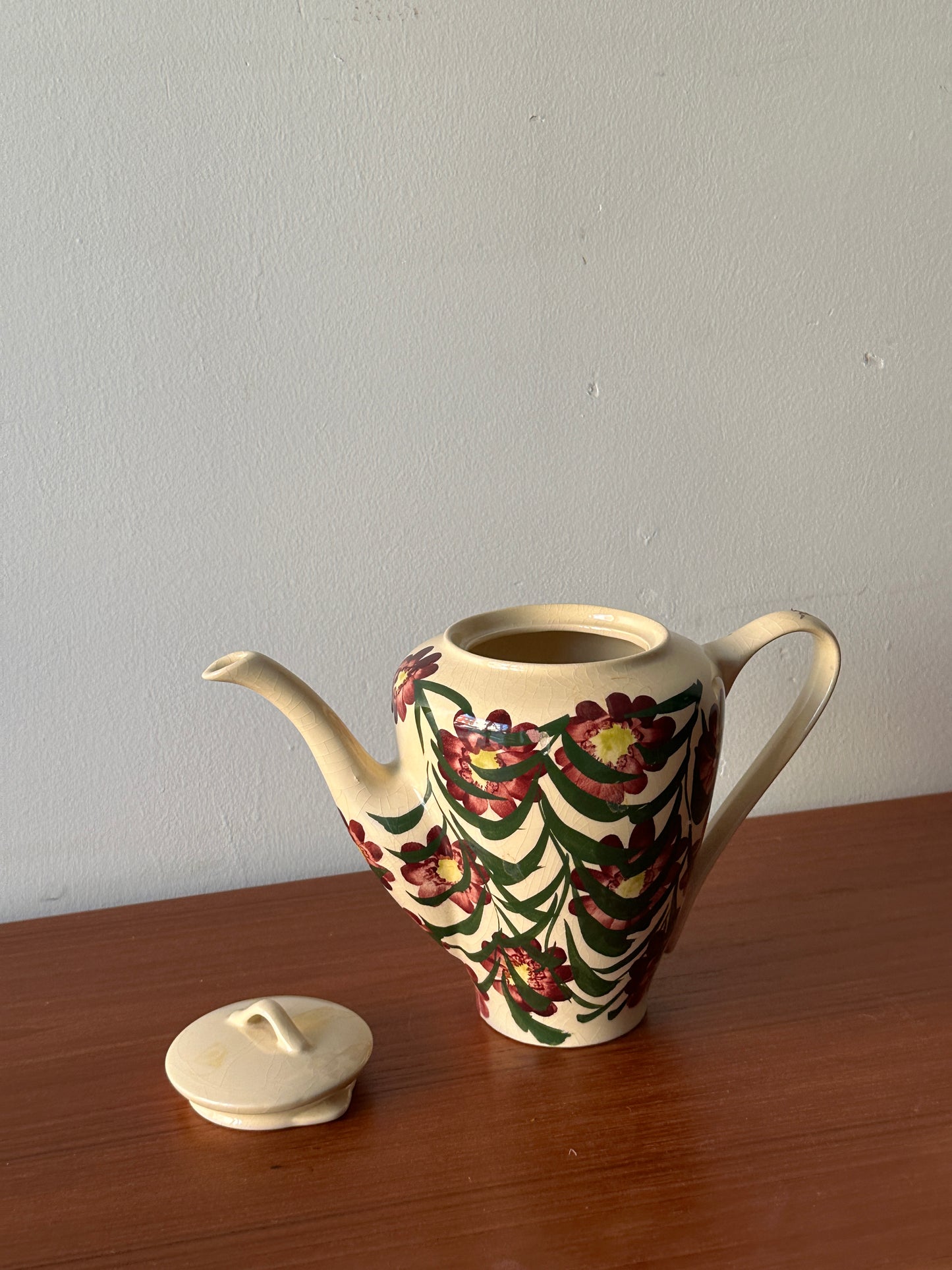 Floral teapot