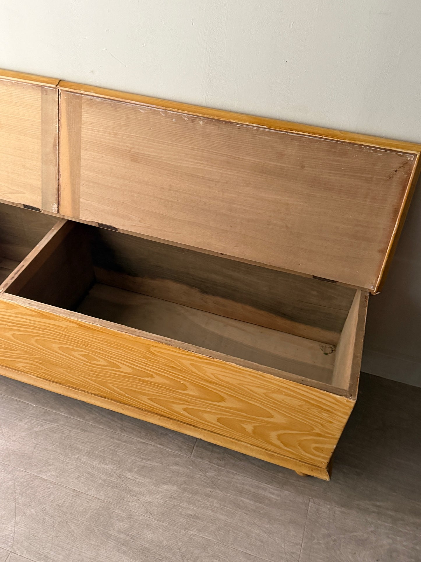 Painted grain pine chest