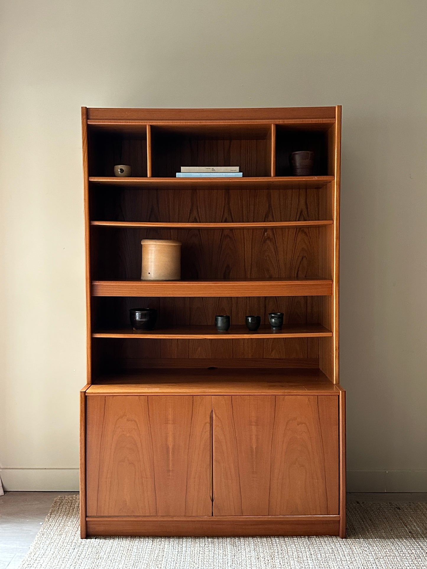 Teak two piece hutch