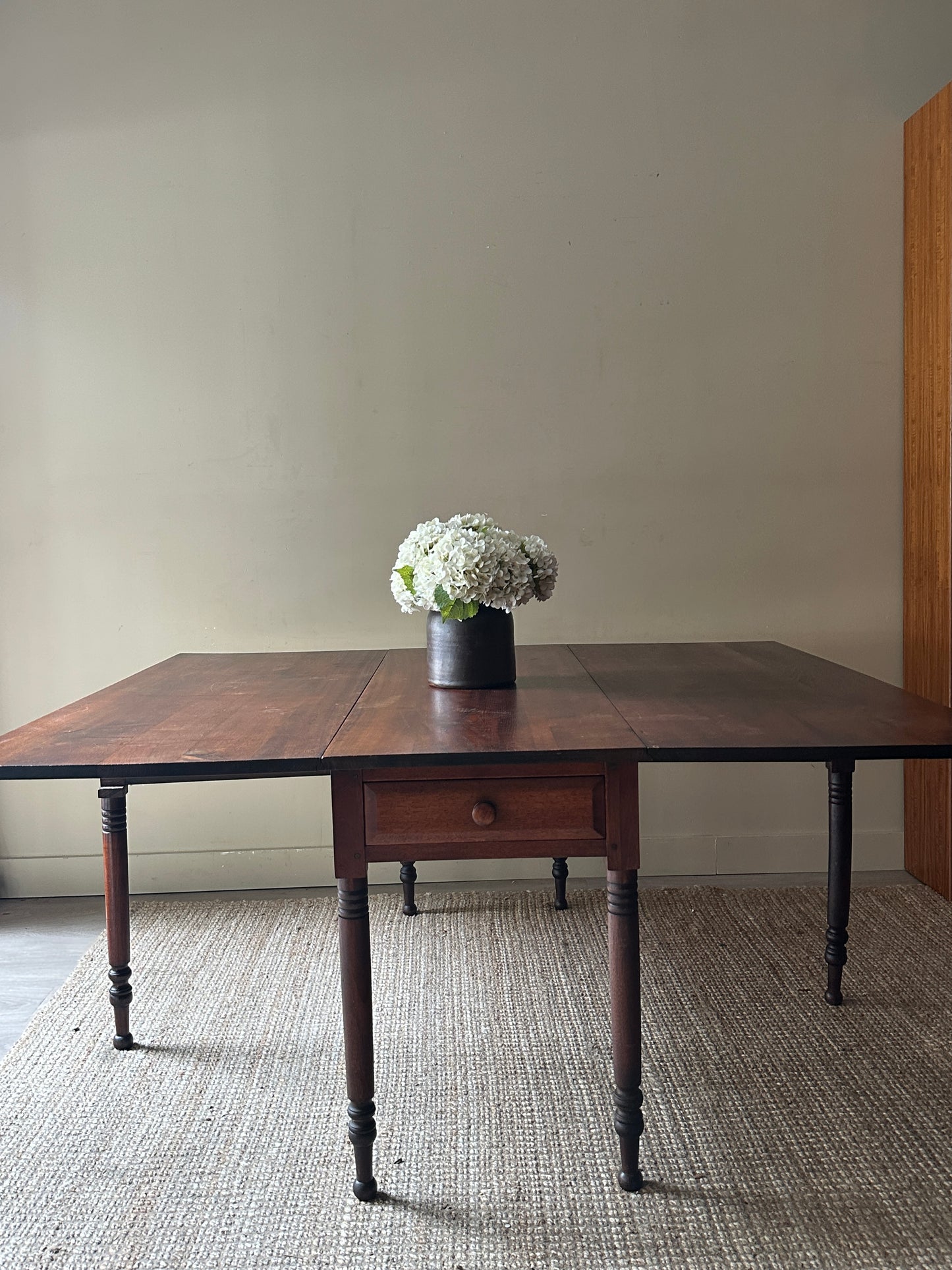 Pine drop leaf table