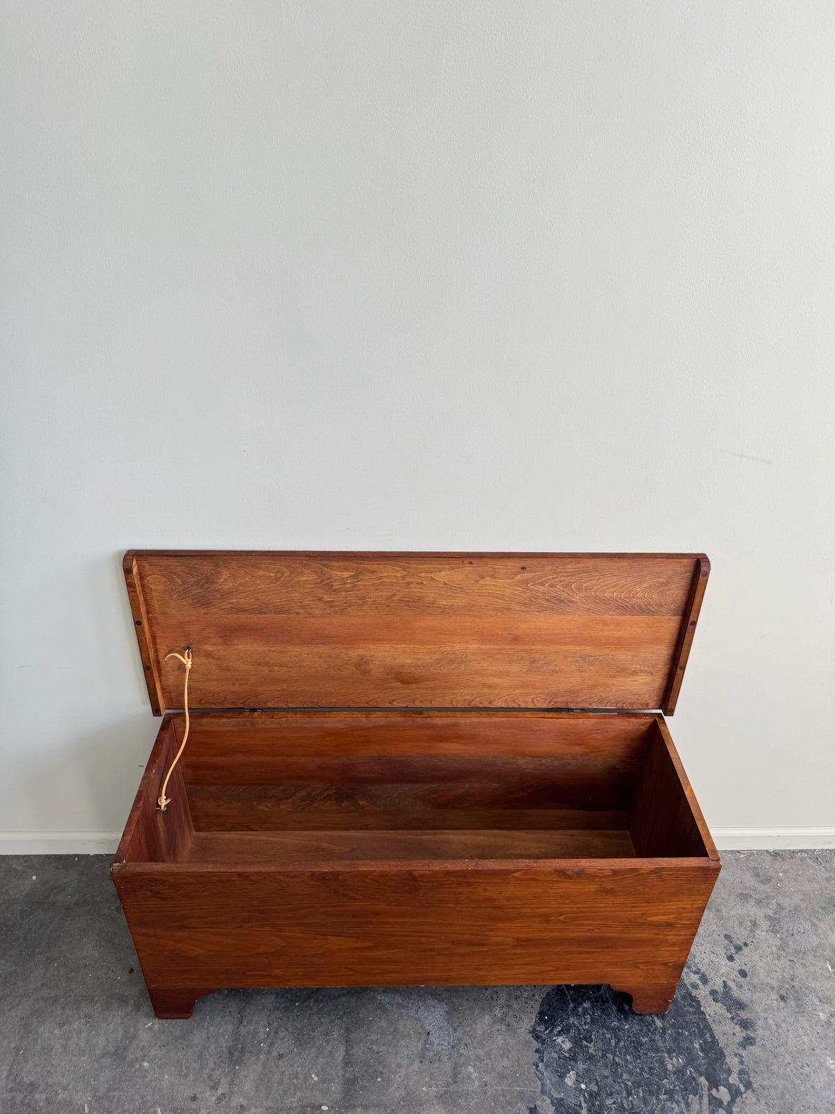 Pine chest