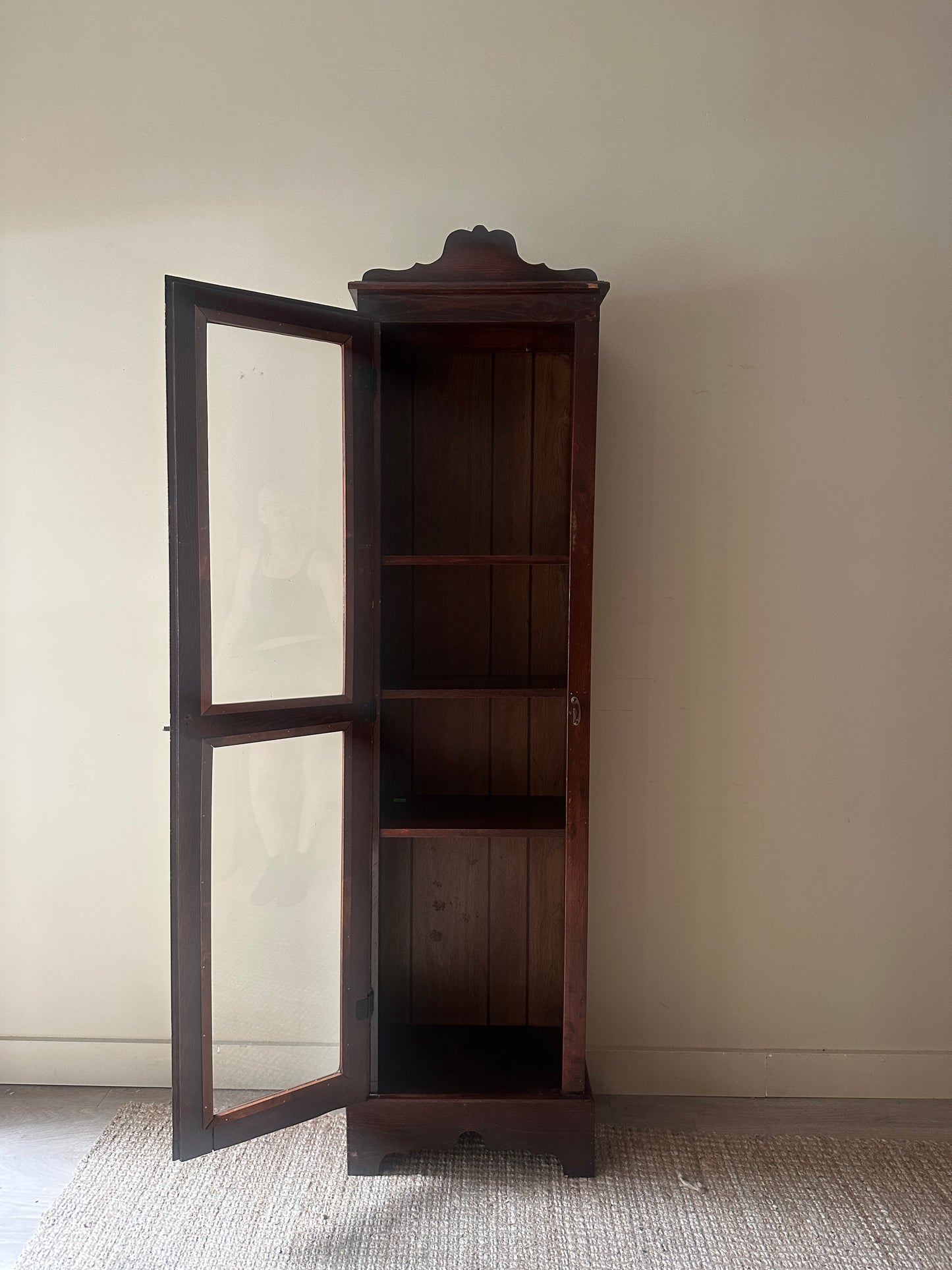 Chimney cabinet