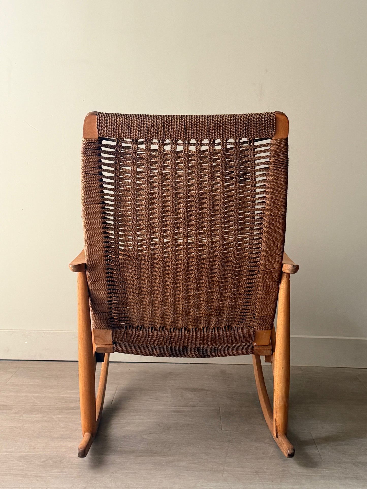 Twisted cord rocking chair
