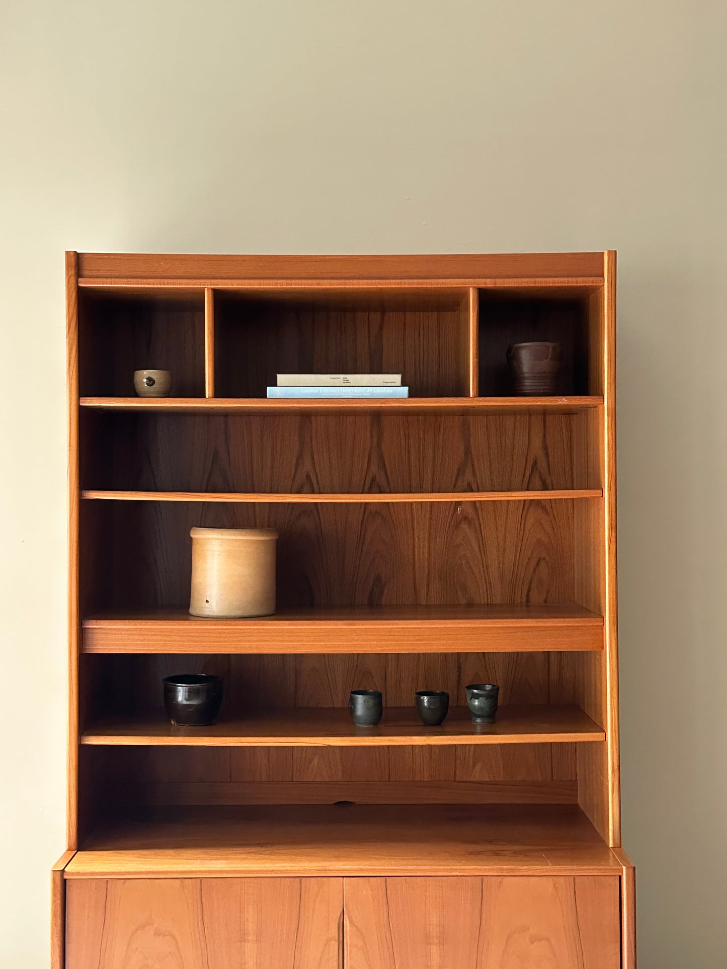Teak two piece hutch