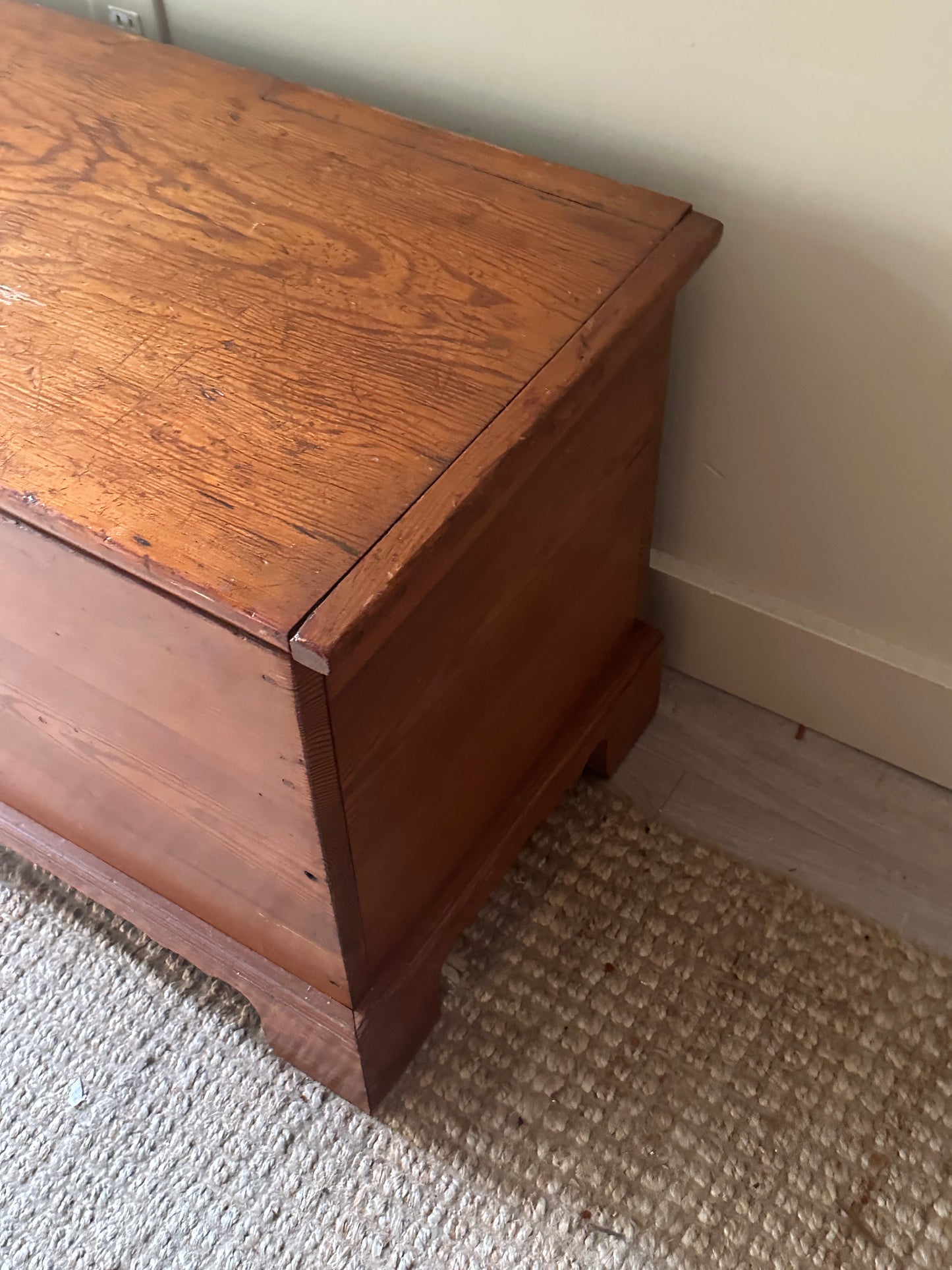 Pine chest