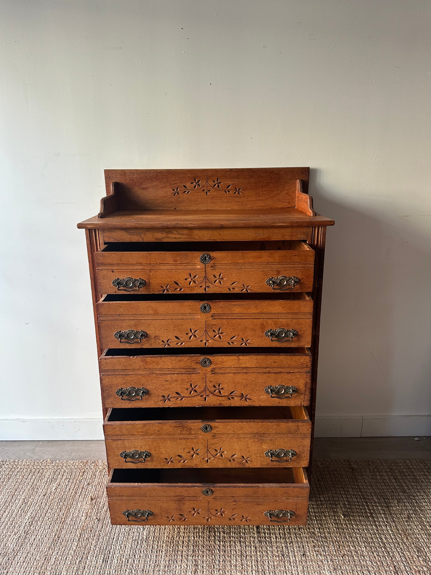 Victorian carved oak dresser