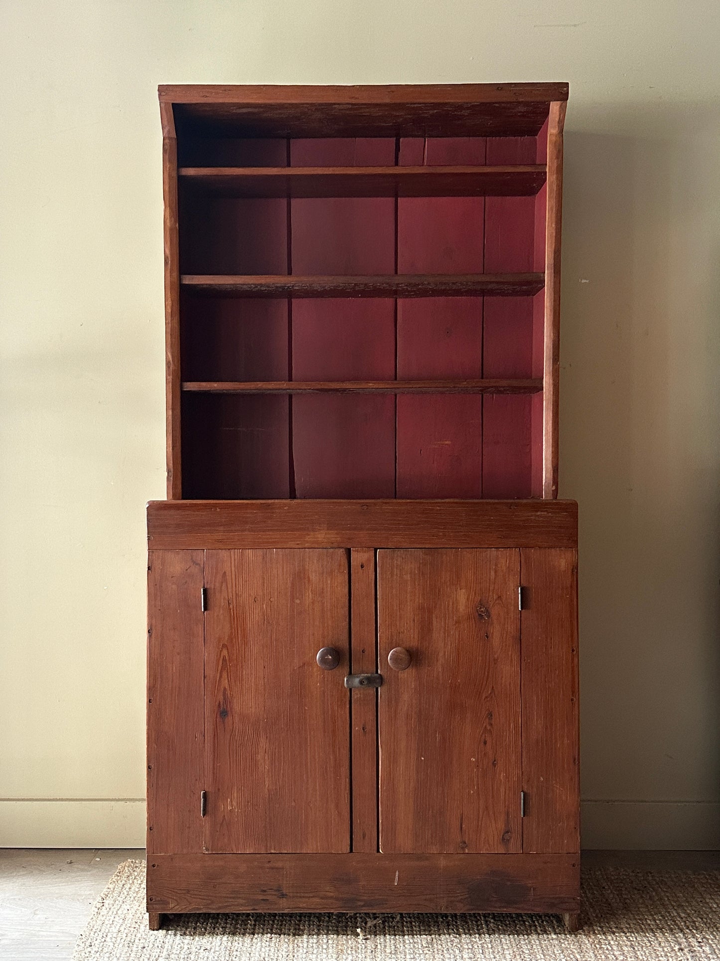 Pine step back hutch