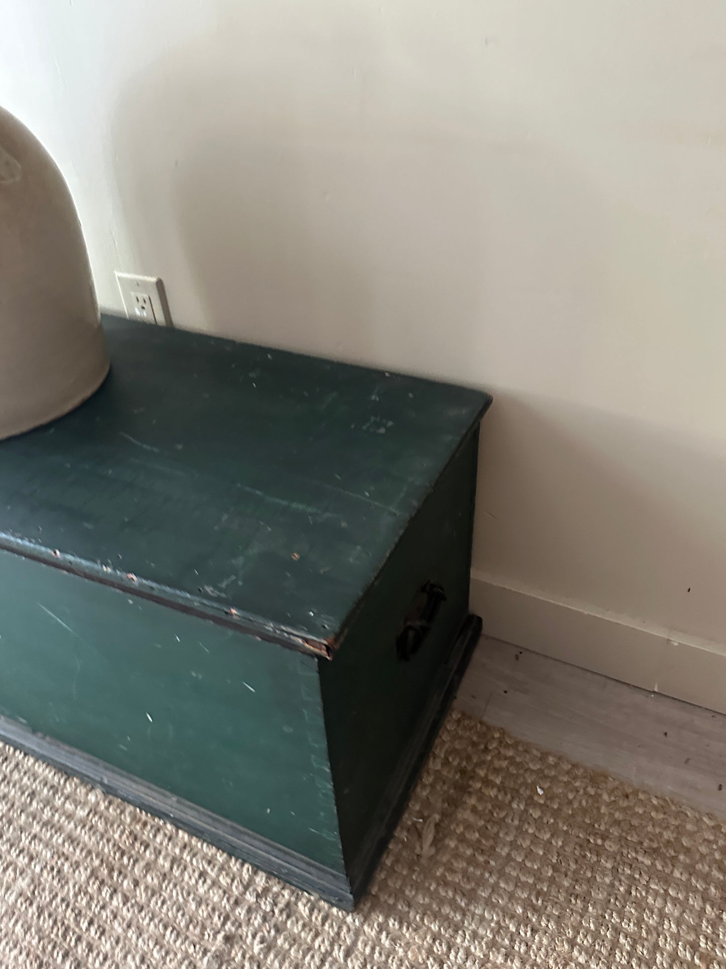 Painted chest/bench