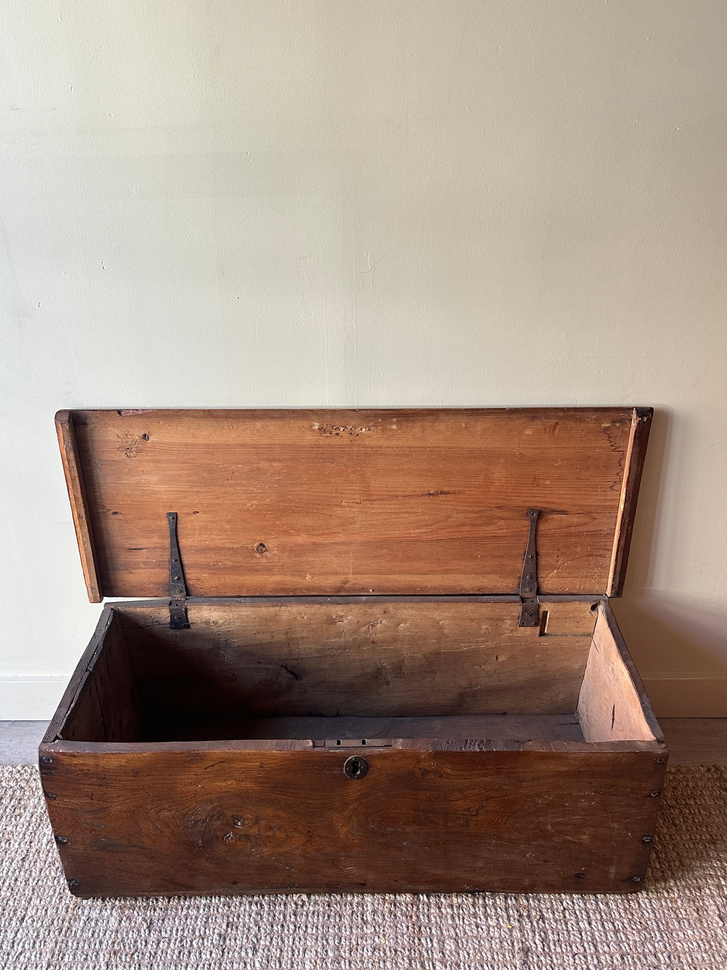 Pine chest