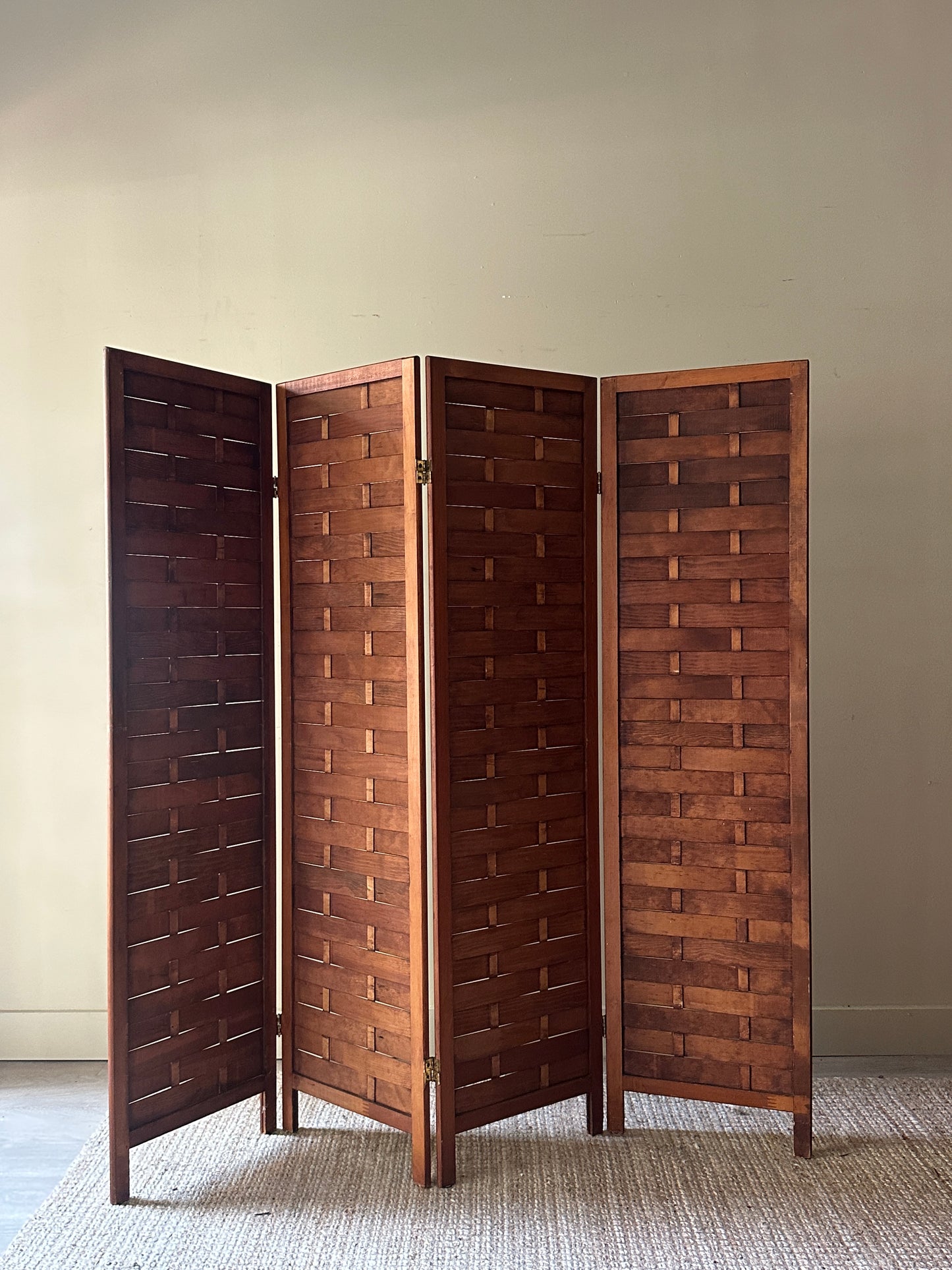 Room divider