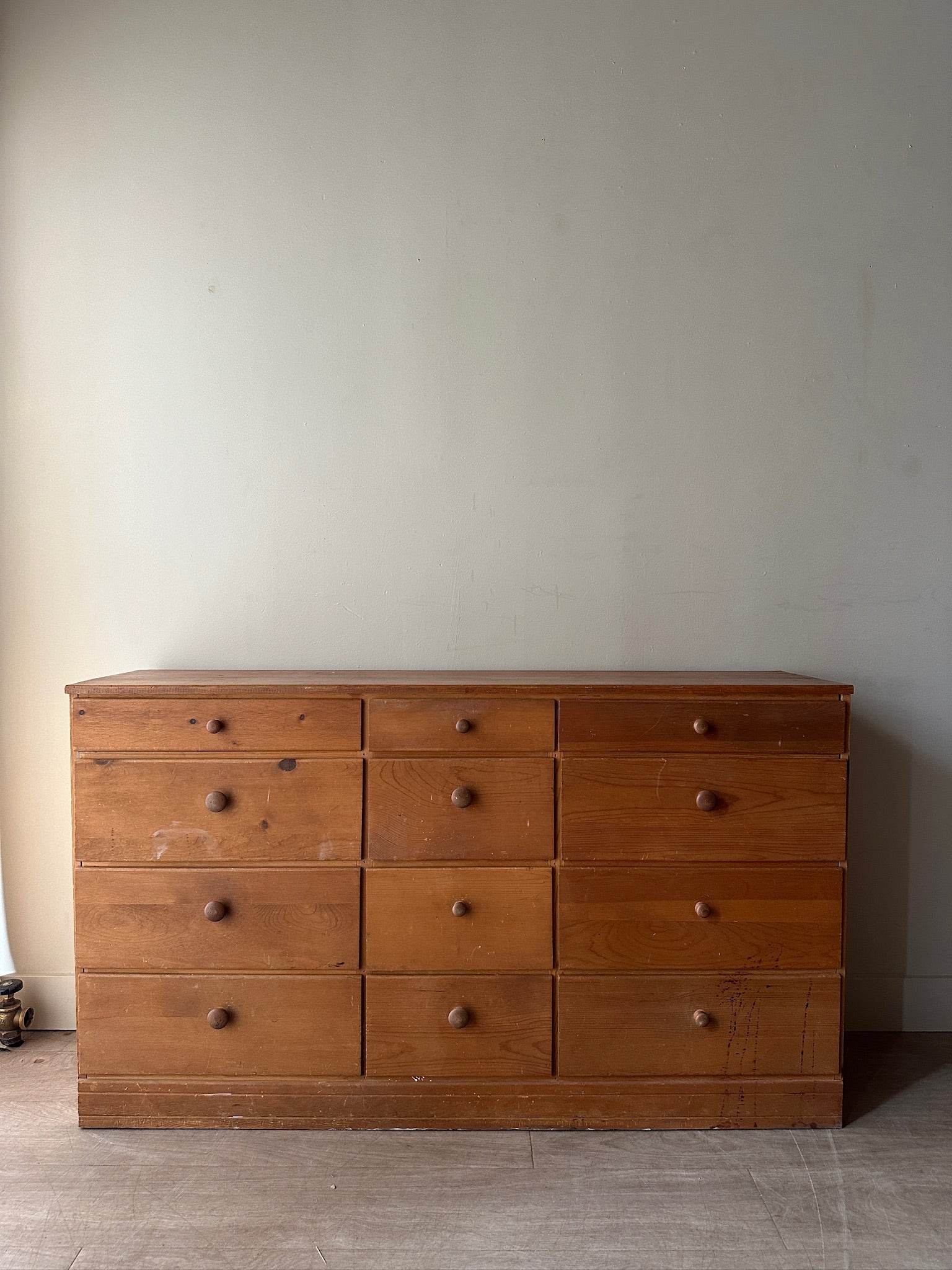 Pine 12 drawer dresser