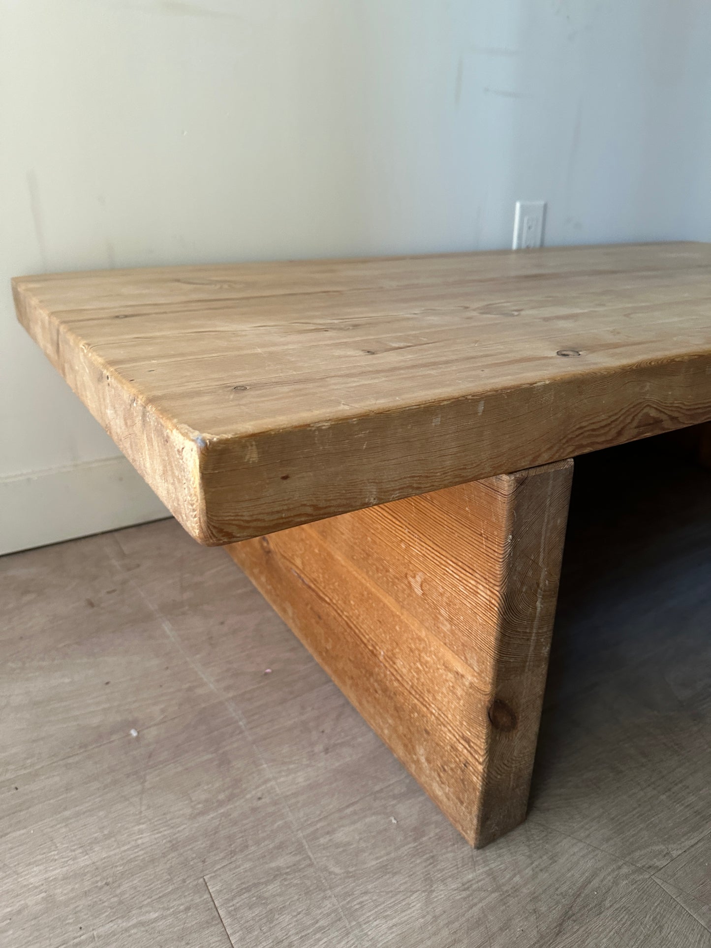 Roland Wilhelmsson Pine coffee table