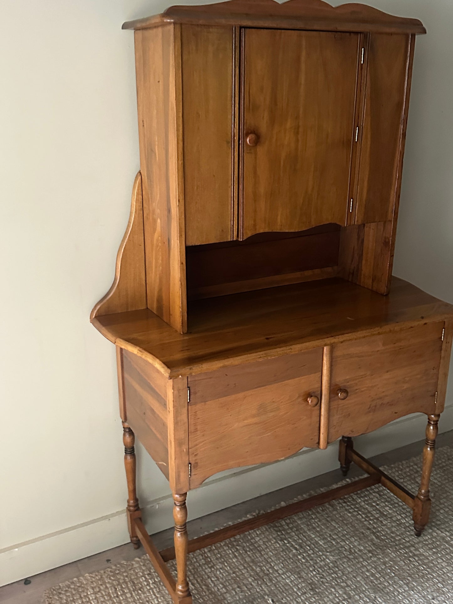 Pine Hutch