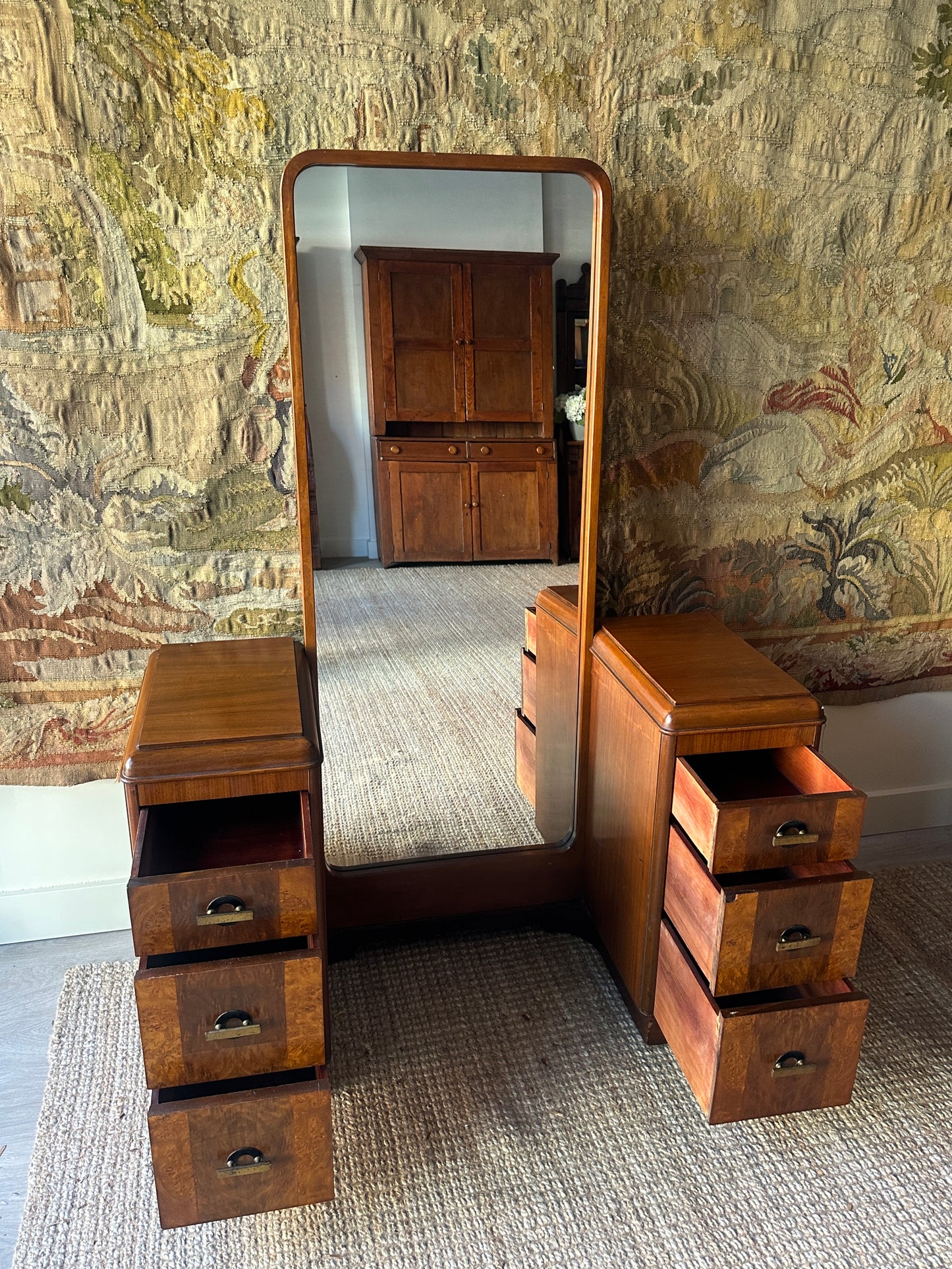 Art Deco vanity