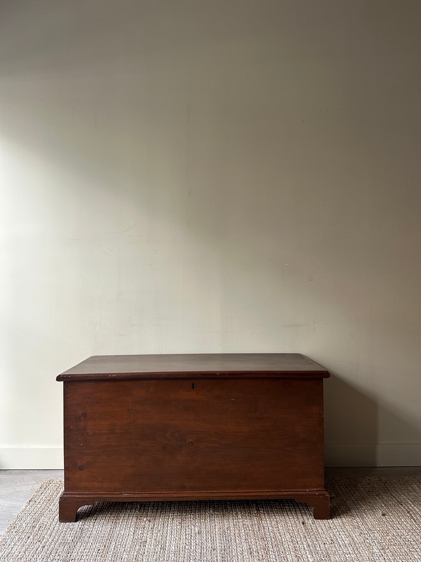 Pine chest