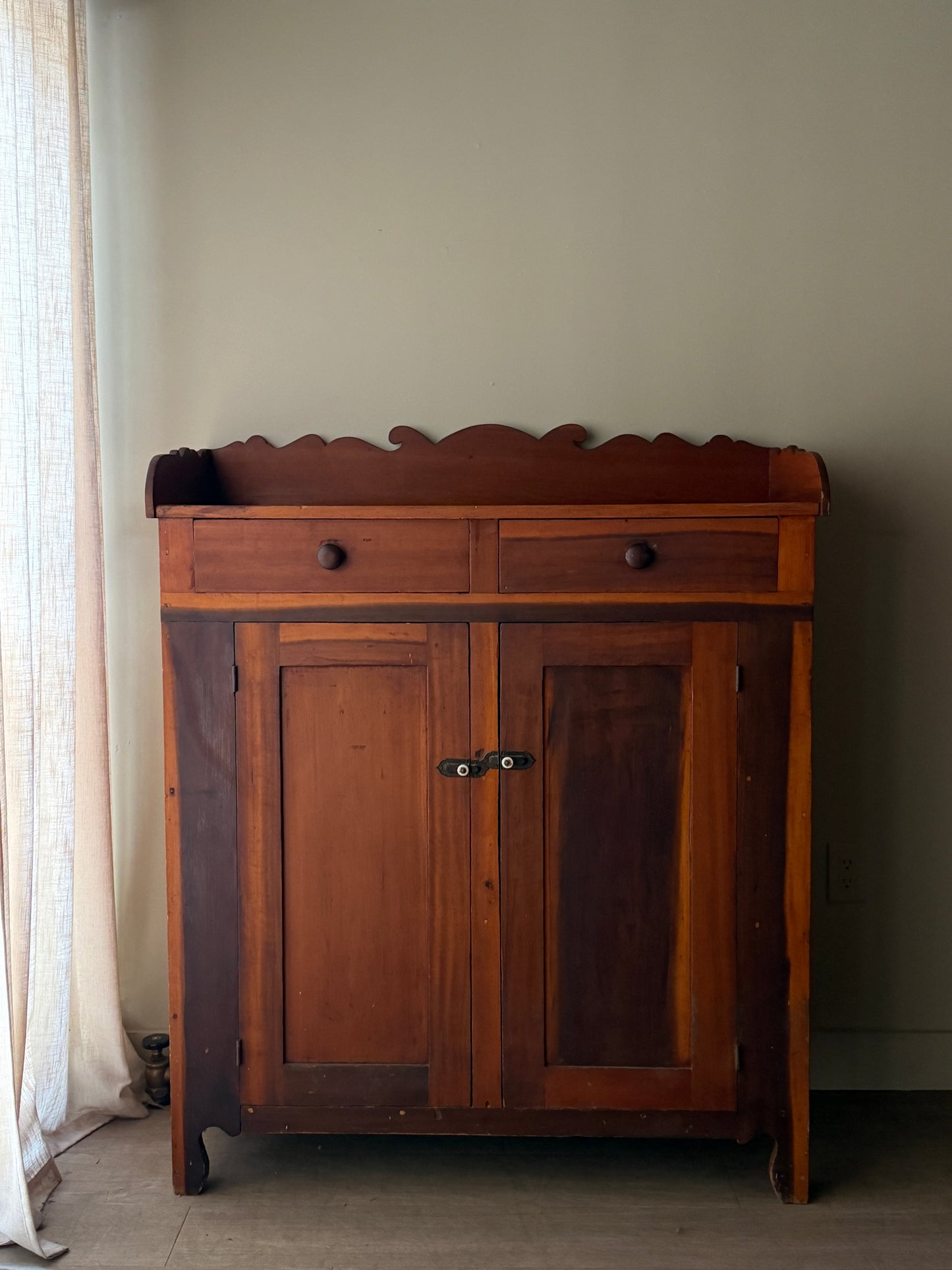 Mid-Atlantic jelly cabinet