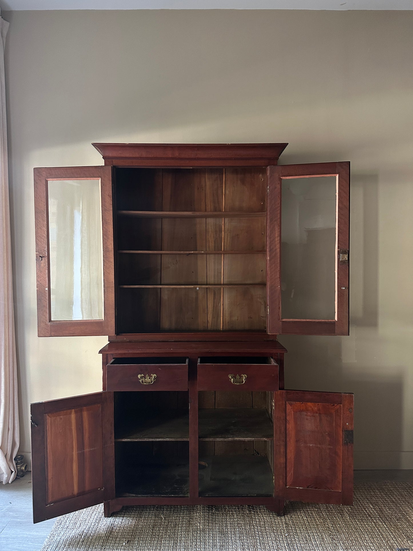 Two piece hutch